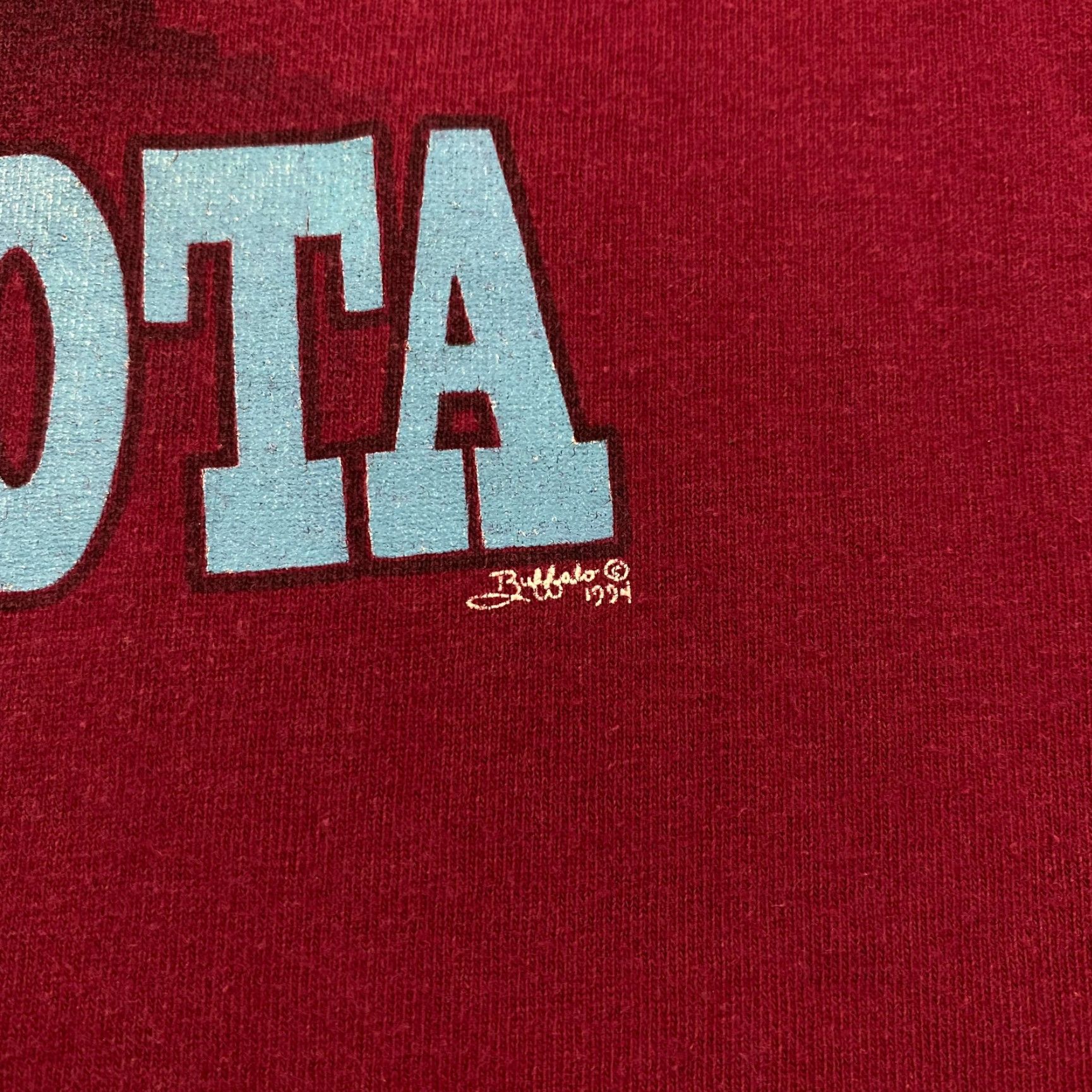 Fruit Of The Loom VINTAGE BLACK HILLS (1994) “South Dakota” Mount Rushmore Single Stitch T-Shirt Medium Shirt Mens Red Burgundy Souvenir Graphic Print 90s 1990s Size US M / EU 48-50 / 2 - 3 Thumbnail