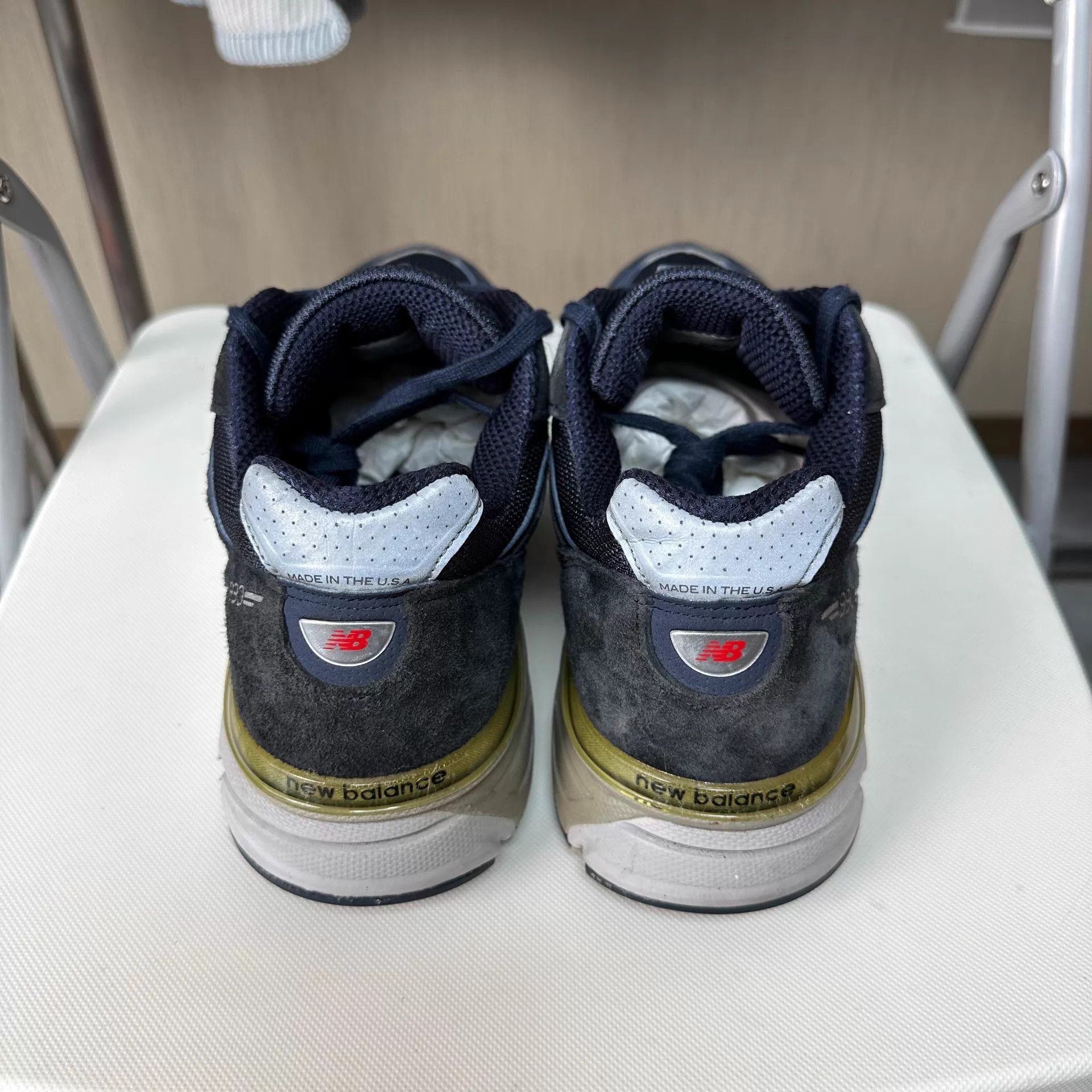 New Balance New Balance 990 V4 Retro Textile Low Unisex Run Nvy US44.5 Size US 11.5 / EU 44-45 - 3 Thumbnail