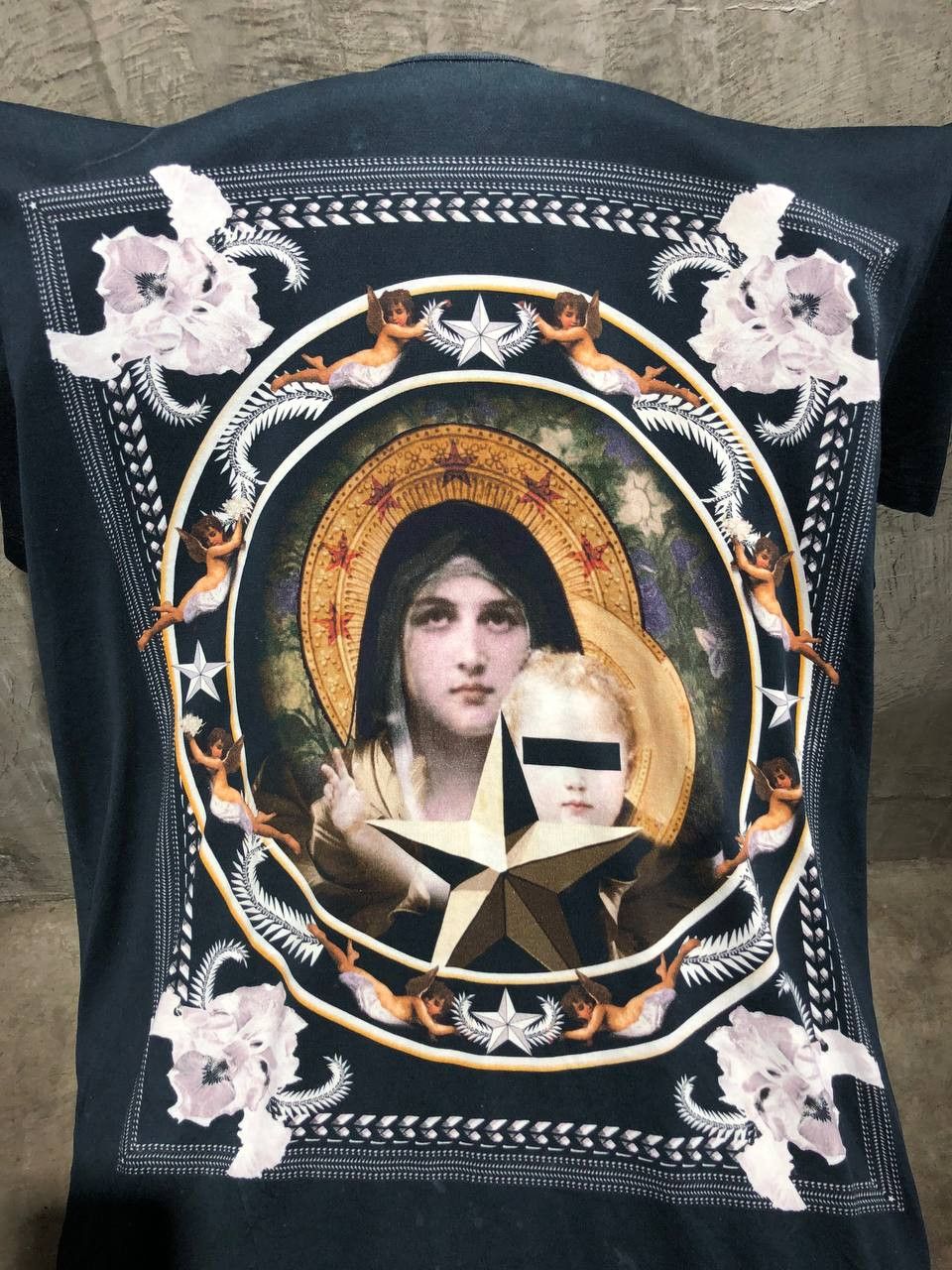 Givenchy Givenchy Virgin Mary Graphic tee Size US L / EU 52-54 / 3 - 2 Thumbnail