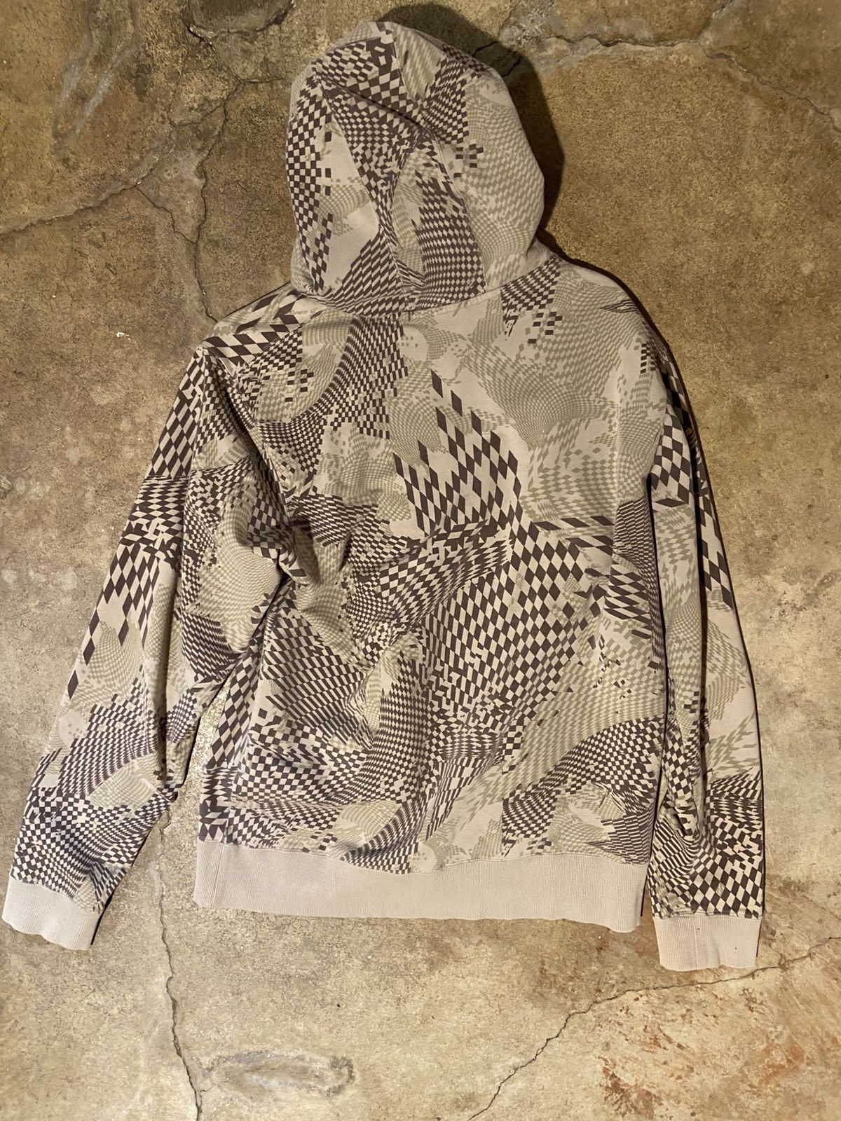 Oakley × Vintage 2007 Oakley Geometric Pattern Zip Up Hoodie Size US L / EU 52-54 / 3 - 4 Thumbnail
