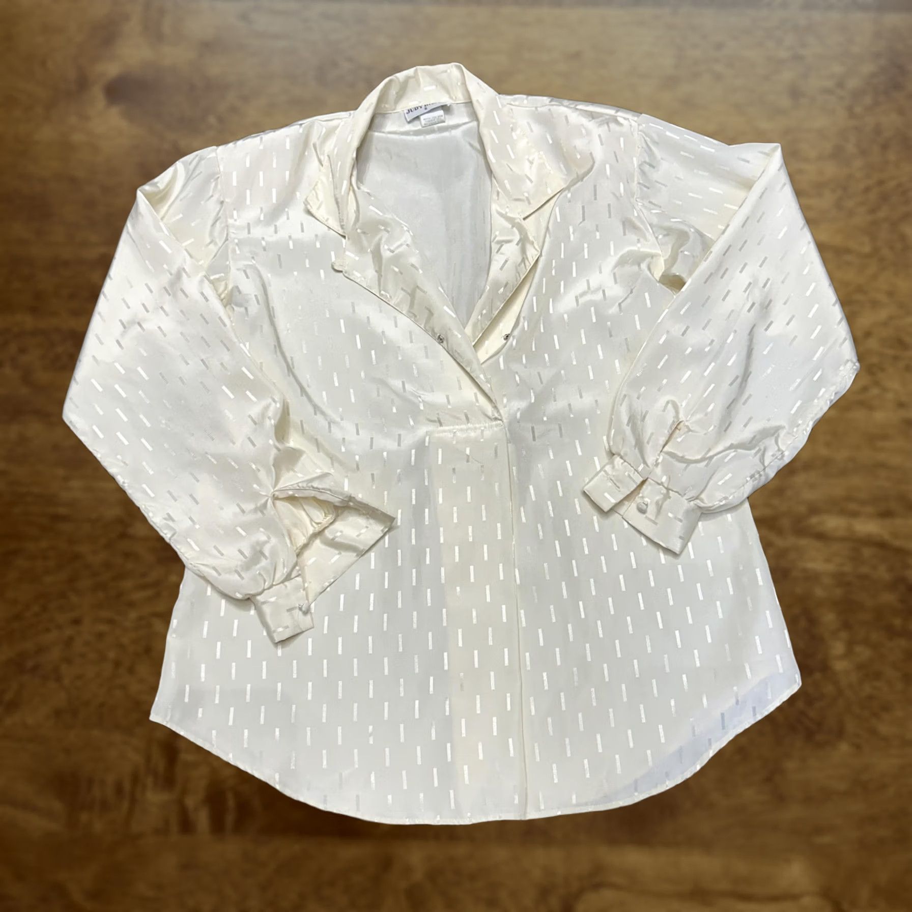 Vintage VINTAGE Judy Bond Blouse Womens 8 White Stripe Satin Collared Long Sleeve 80s Size M / US 6-8 / IT 42-44 - 1 Thumbnail