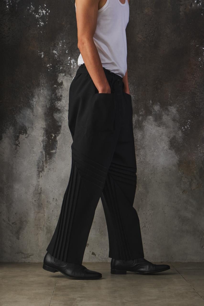 Issey Miyake 132 5. ISSEY MIYAKE Pleated Tactical Trousers Size 30" / US 8 / IT 44 - 5 Thumbnail