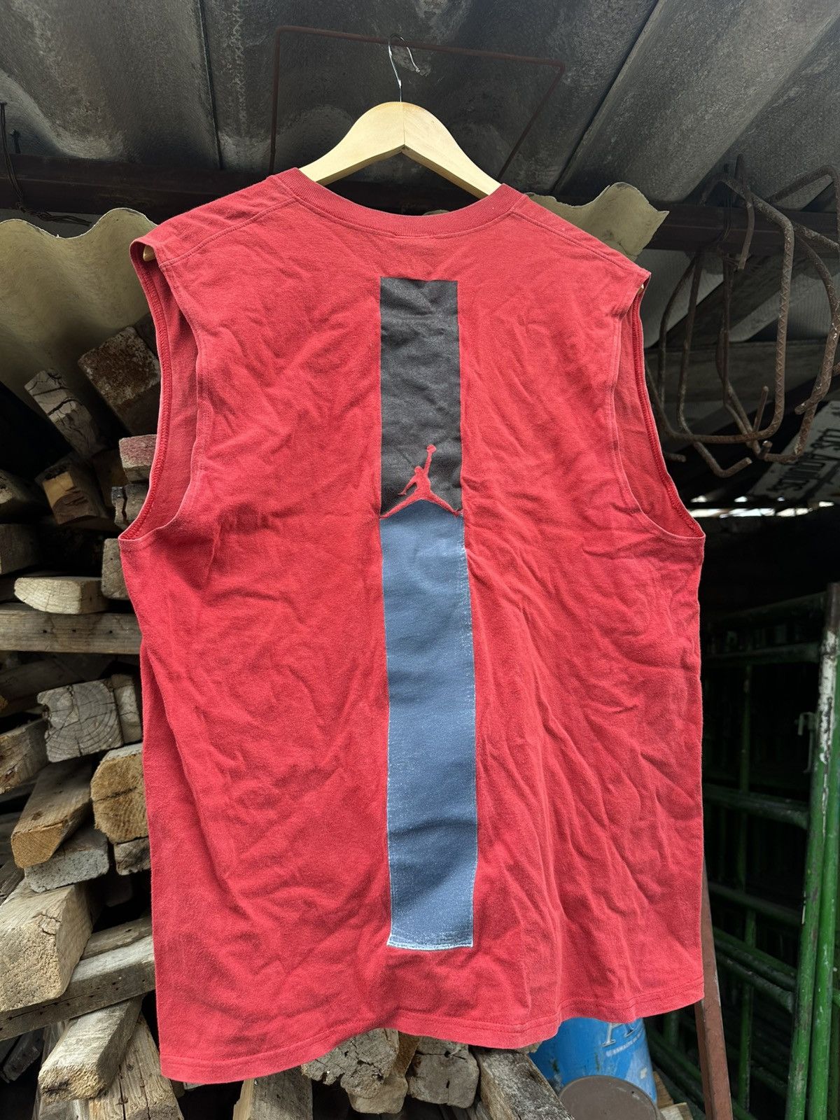 Nike Vintage Nike air Jordan Tank Top Size US M / EU 48-50 / 2 - 1 Thumbnail