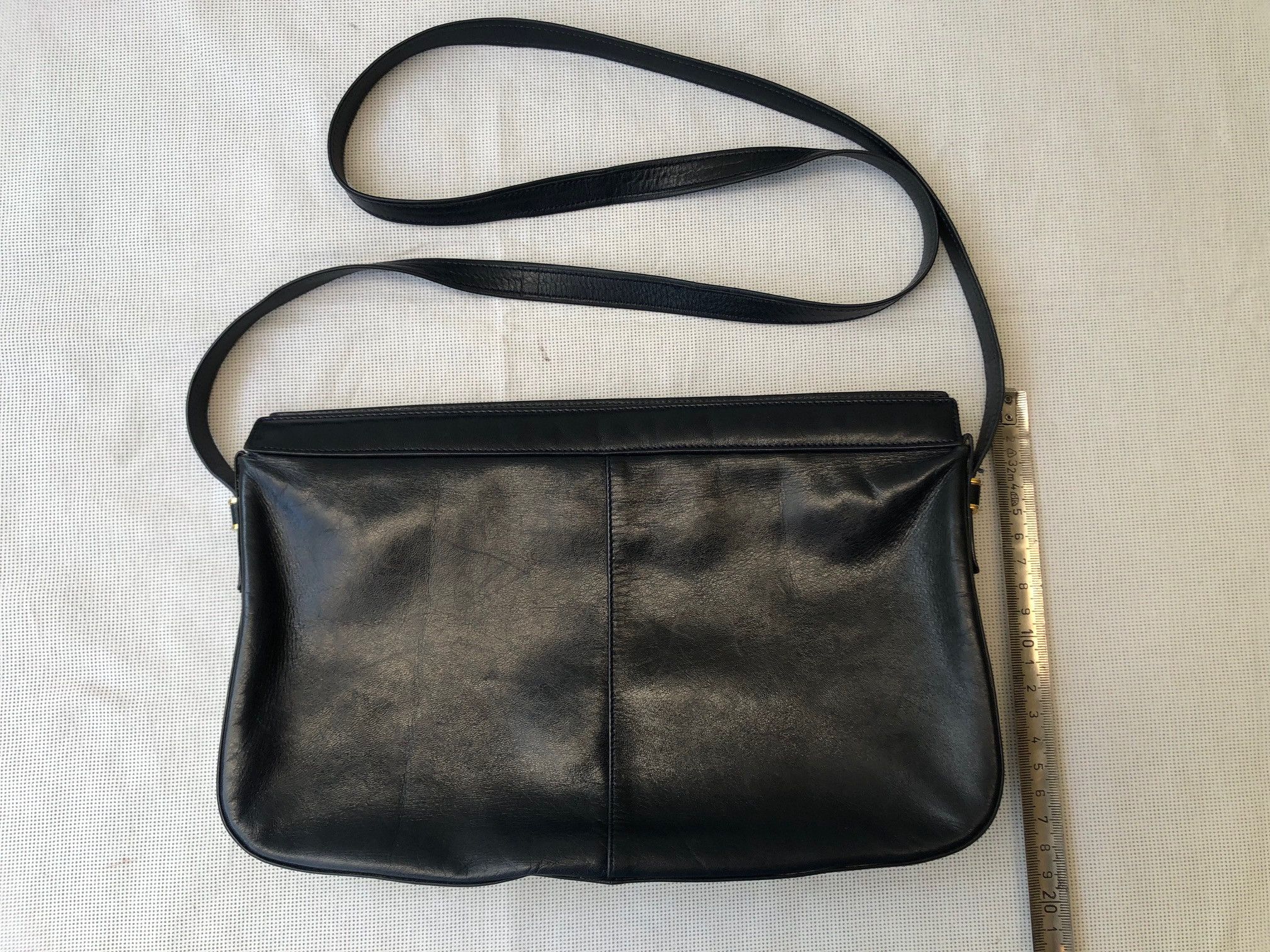Bruno Magli Bruno Magli Made in Italy Leather Shoulder Bag Vintage Size ONE SIZE - 2 Thumbnail