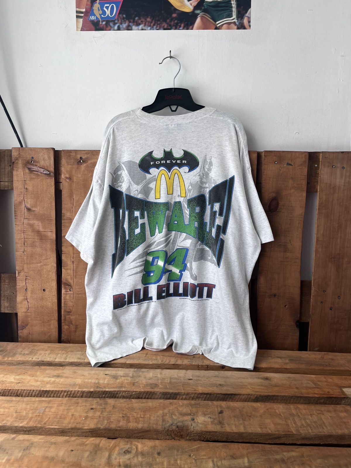NASCAR Vintage 1995 Nascar Bill Elliott x Batman t shirt Size US XXL / EU 58 / 5 - 2 Thumbnail