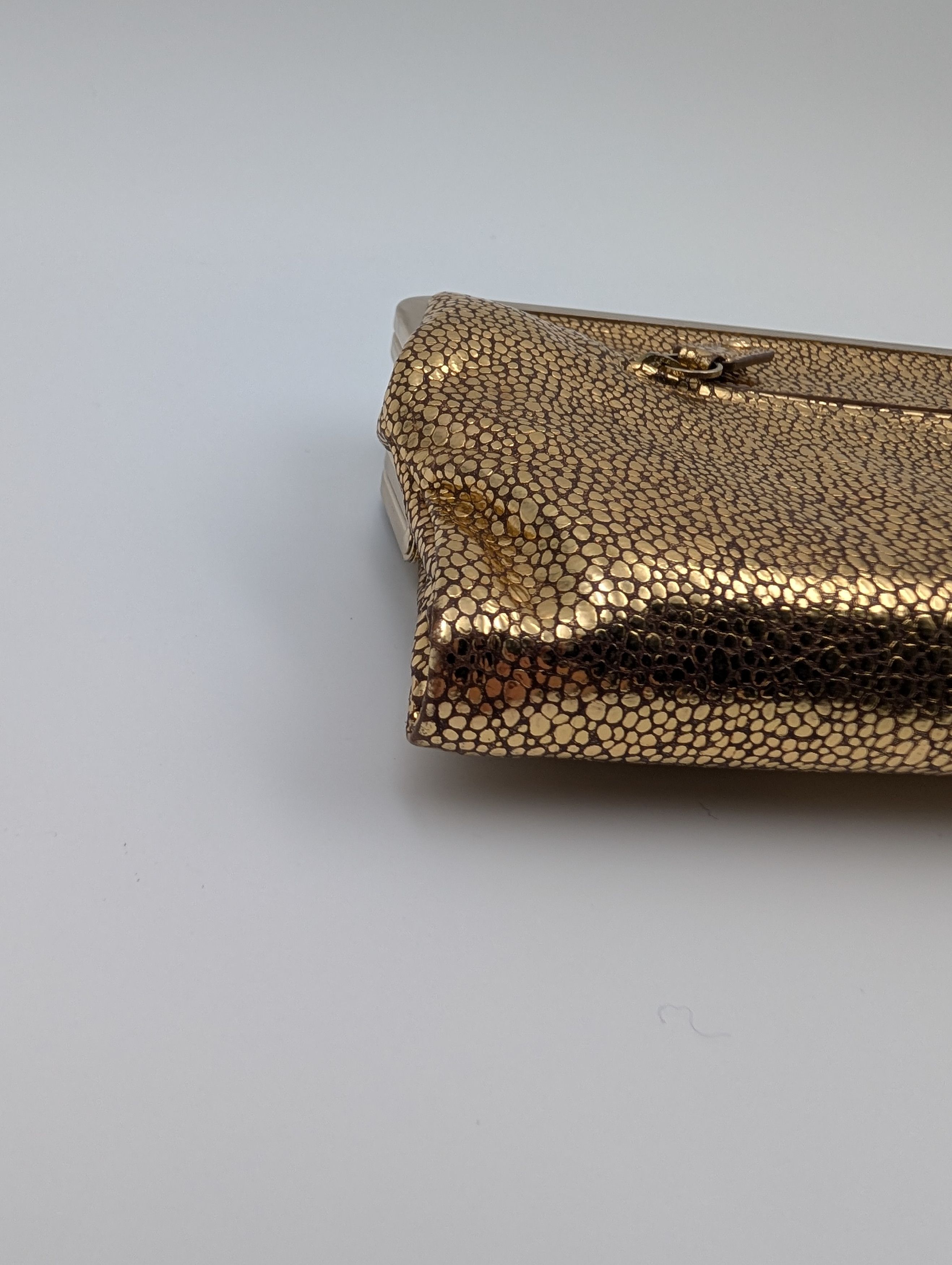 Anya Hindmarch Anya Hindmarch Gold Shiny Clutch Size ONE SIZE - 4 Thumbnail