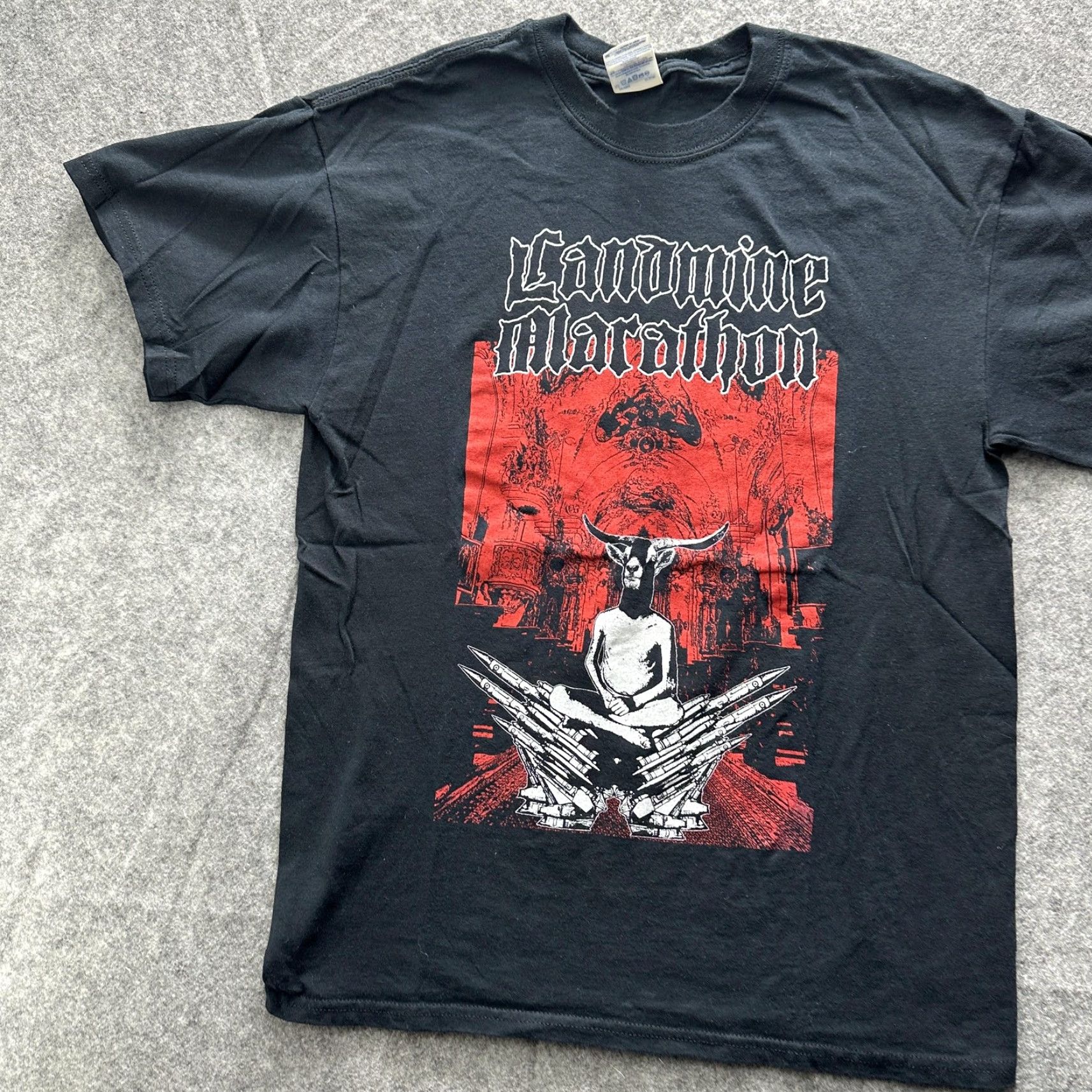 Gildan Gildan Landmine Marathon Shirt Mens Medium Black Graphic Tee Death Metal Band Size US M / EU 48-50 / 2 - 3 Thumbnail