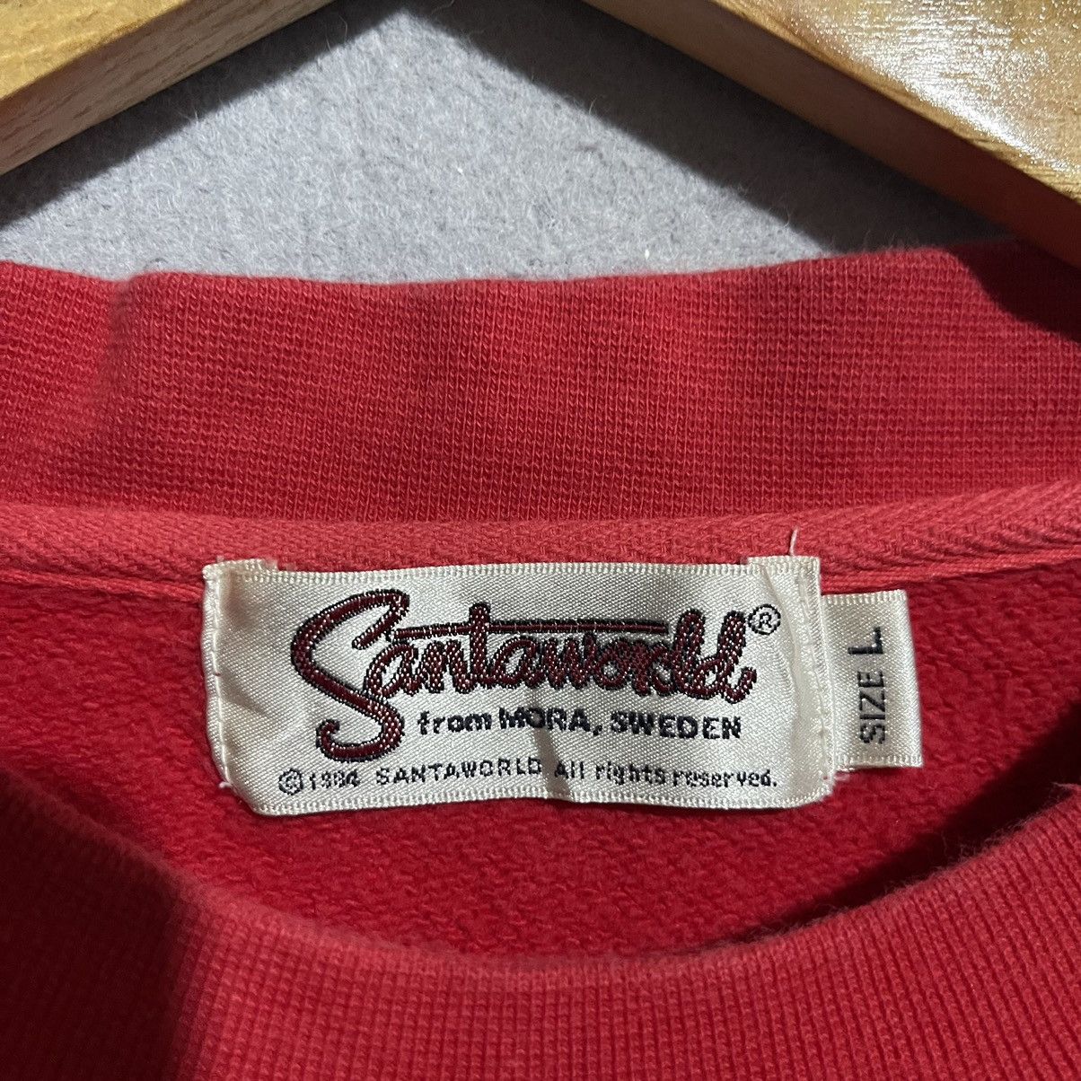 Vintage Vintage 1994 Santaworld Sweden Christmas Sweatshirt – Red Size US L / EU 52-54 / 3 - 8 Thumbnail