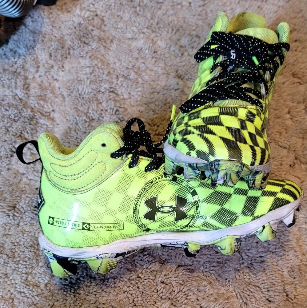 Under Armour UnderArmour Football Cleats Size US 5 / EU 37 - 5 Thumbnail