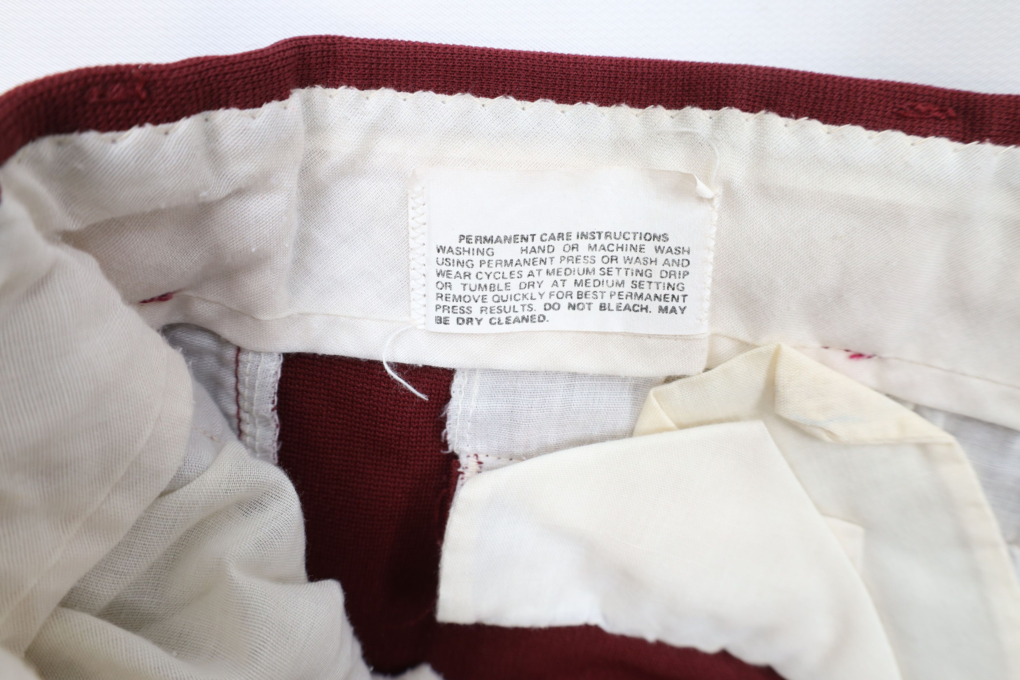 Vintage Vintage 70s Streetwear Bell Bottoms Chino Pants Red USA Size US 44 / EU 60 - 7 Thumbnail