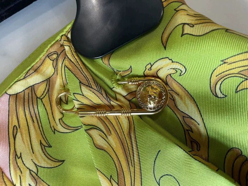 Versace Versace Gold head printed skirt Size L / US 10 / IT 46 - 3 Thumbnail