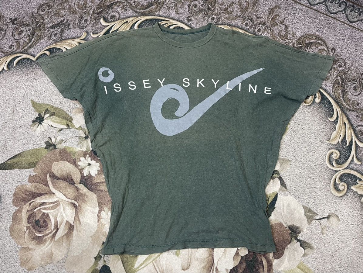 Issey Miyake Vintage Issey Skyline Issey Miyake Faded Tshirt Size US L / EU 52-54 / 3 - 1 Thumbnail