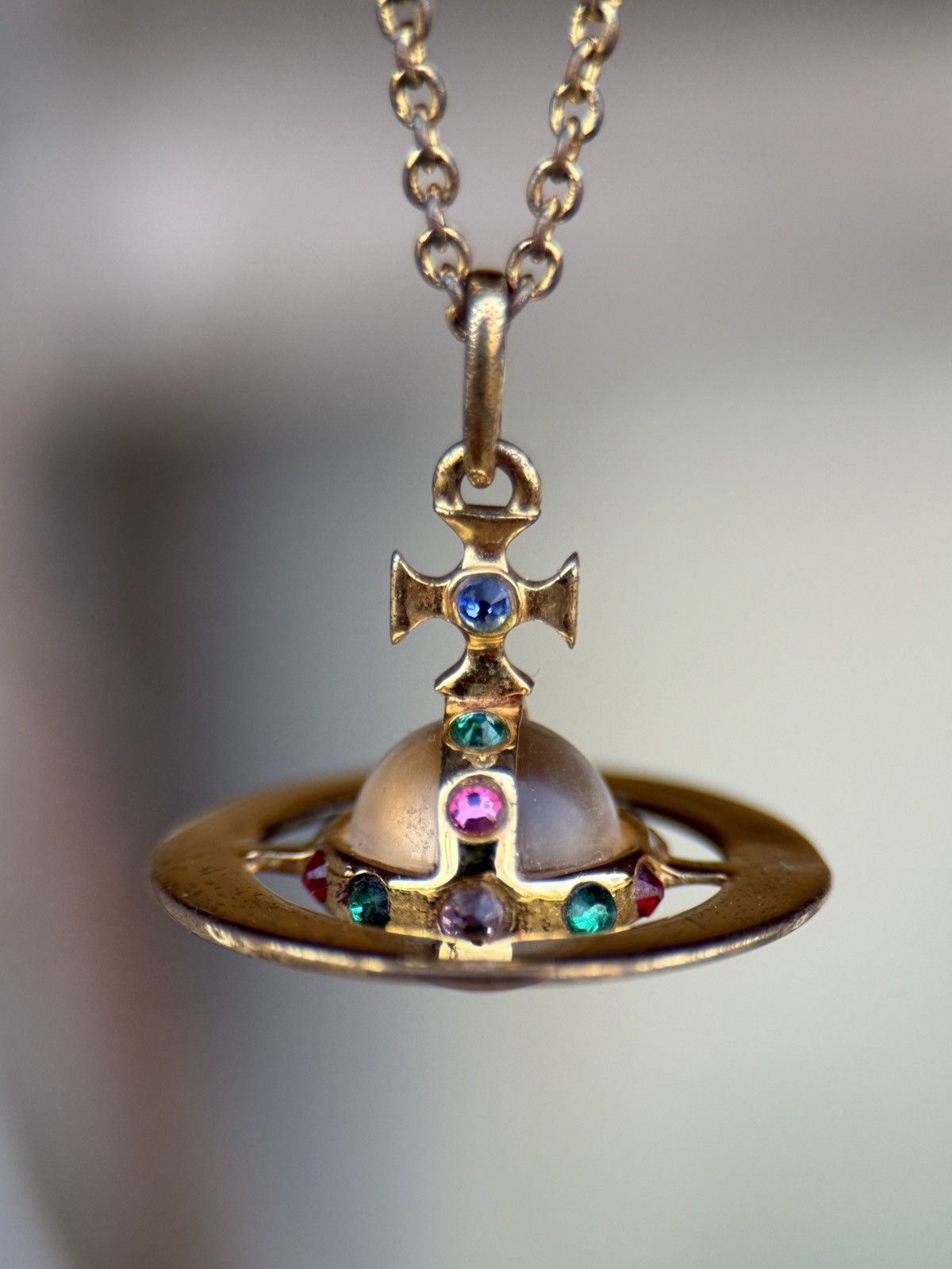 Vivienne Westwood Vintage Vivienne Westwood Tiny Lucite Orb Necklace Gold Size ONE SIZE - 1 Thumbnail