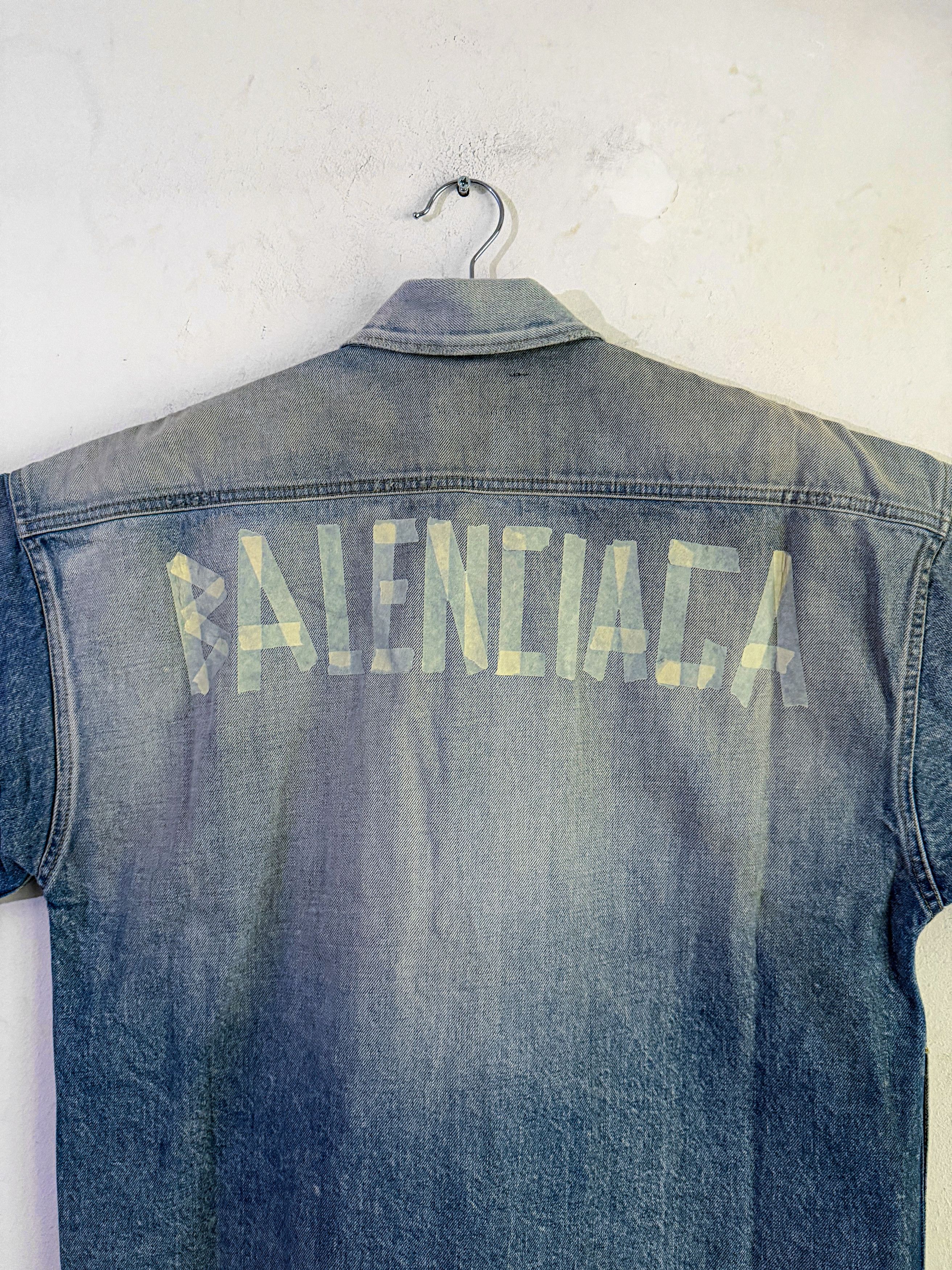 Balenciaga Oversized Masking Tape Denim Shirt Size US M / EU 48-50 / 2 - 7 Thumbnail