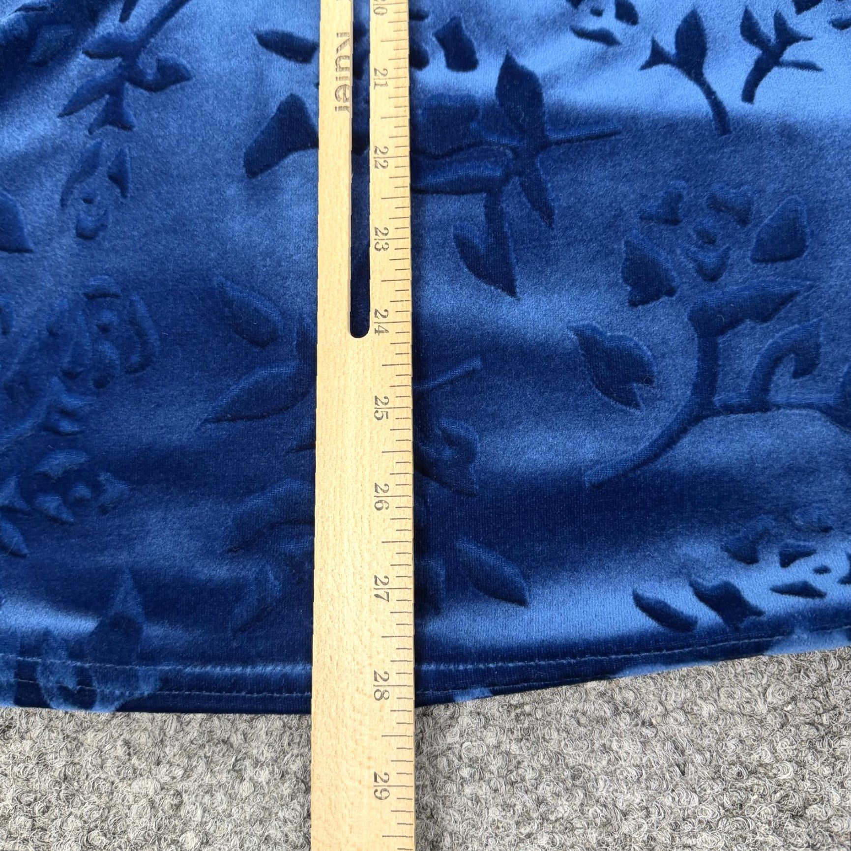 Diane von Furstenberg VINTAGE Diane von Furstenberg Shirt Womens L Blue Velvet Burnout Floral Made in USA Size L / US 10 / IT 46 - 7 Thumbnail