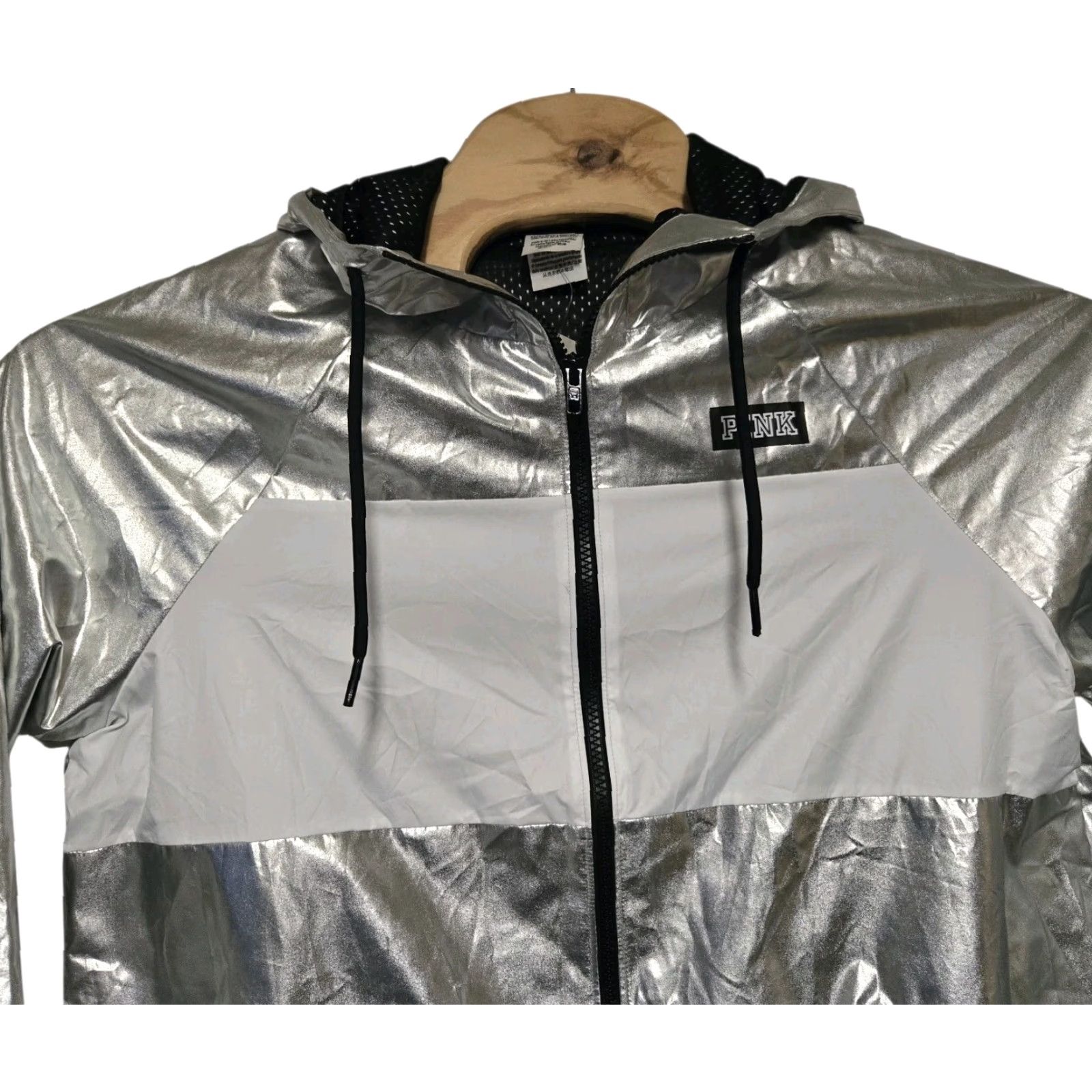 Victoria's Secret Victoria's Secret Pink Hoodie Jacket Silver Front Zip Size XS Women Regular/Relaxed Lined All Seasons Logo Size XS / US 0-2 / IT 36-38 - 2 Thumbnail