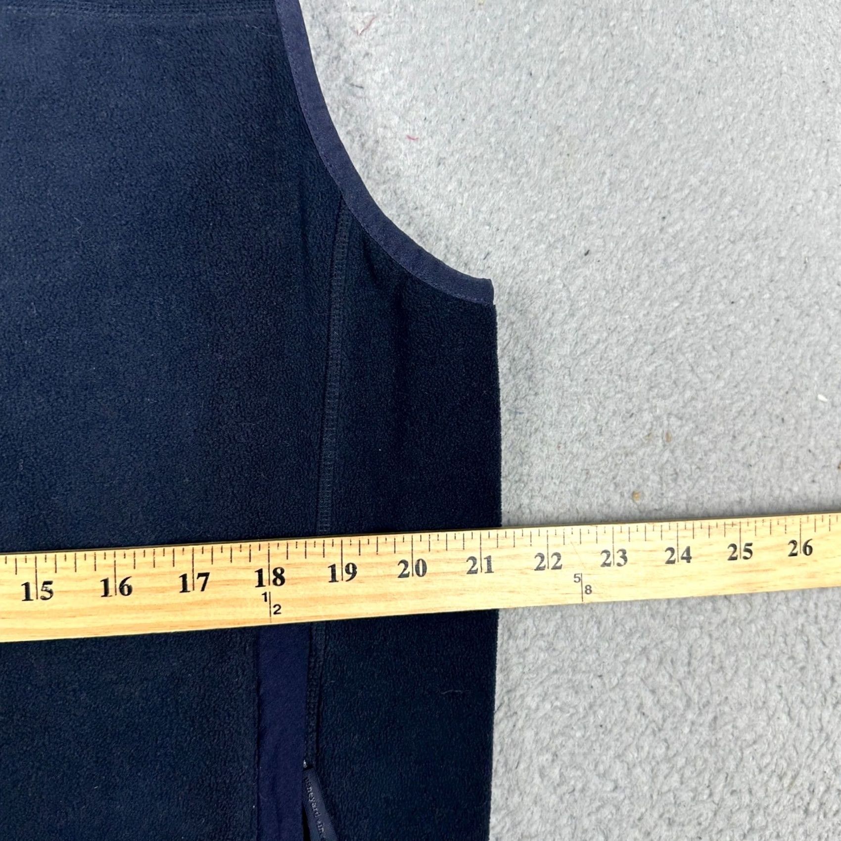 Vineyard Vines Vineyard Vines Fleece Vest Mens M Navy Blue Full Zip Pockets Logo Zipper Vest" Size US M / EU 48-50 / 2 - 6 Thumbnail
