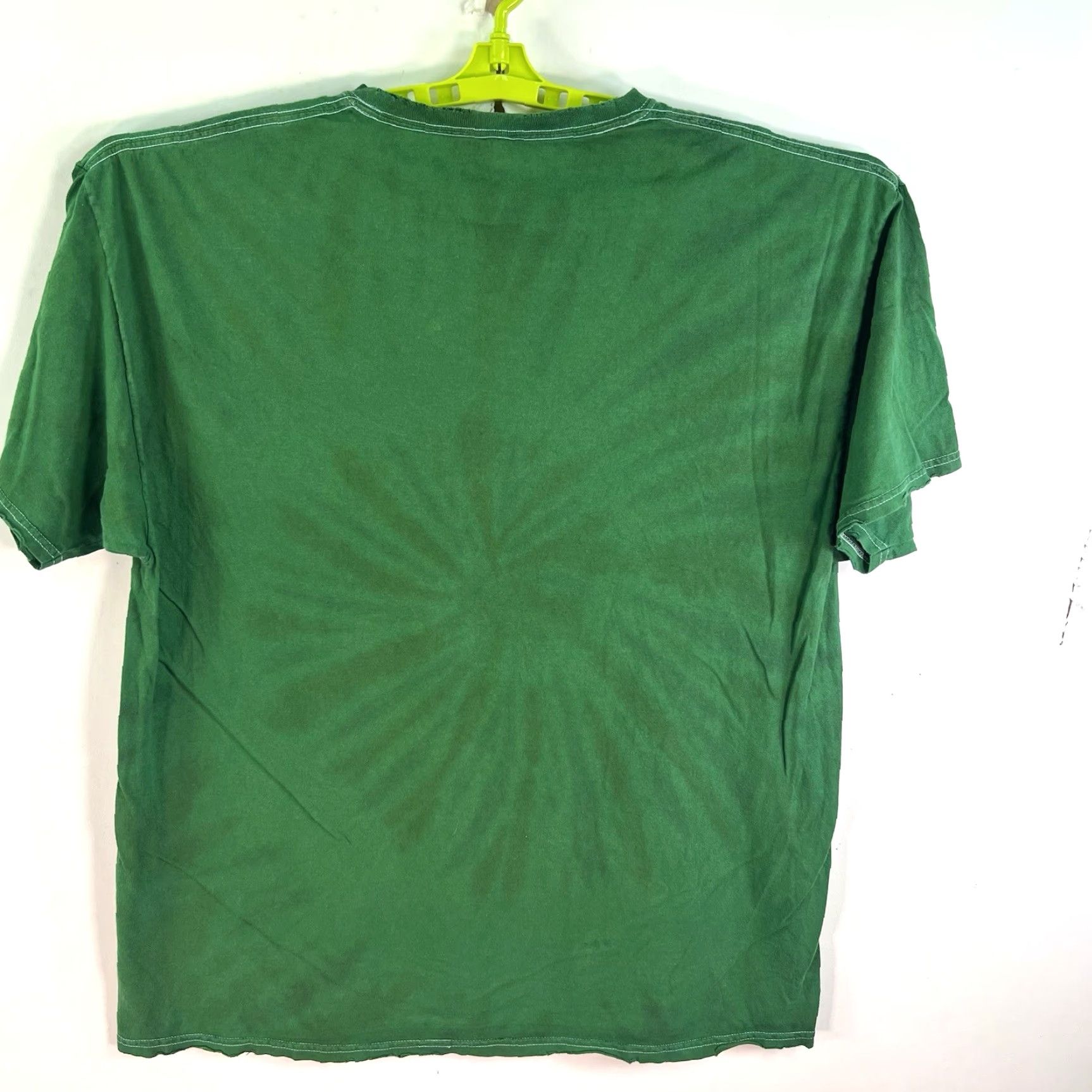 Vintage VINTAGE Pink Floyd Band T-Shirt Men Size M Green Tie-Dye Short Sleeve Music Art 2023 Size US M / EU 48-50 / 2 - 4 Thumbnail