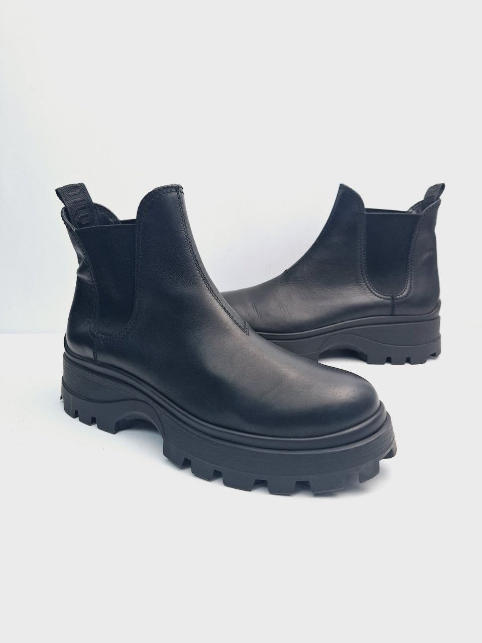 Miu Miu Miu Miu Black Chelsea Platform leather boots Size US 10 / IT 40 - 1 Thumbnail