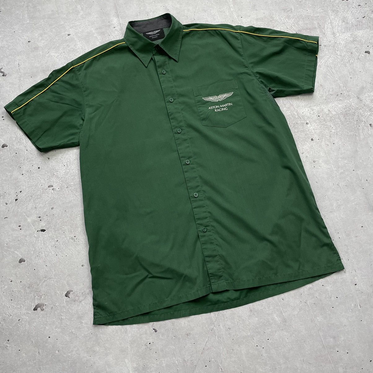 Vintage Vintage Aston Martin shirt formula 1 racing t shirt Size US M / EU 48-50 / 2 - 5 Thumbnail