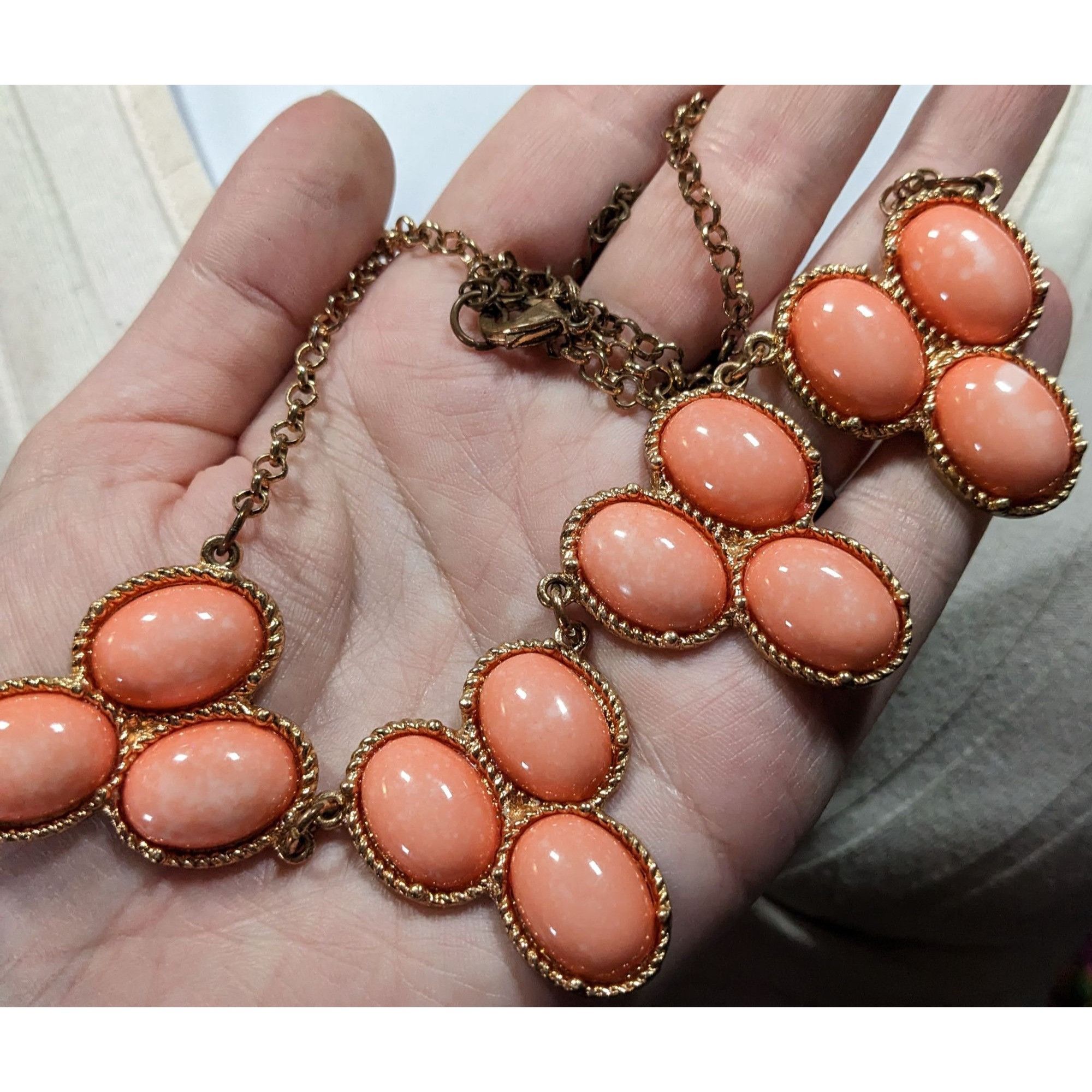 Other Y2K Mottled Peach Cabochon Floral Necklace Size ONE SIZE - 6 Thumbnail