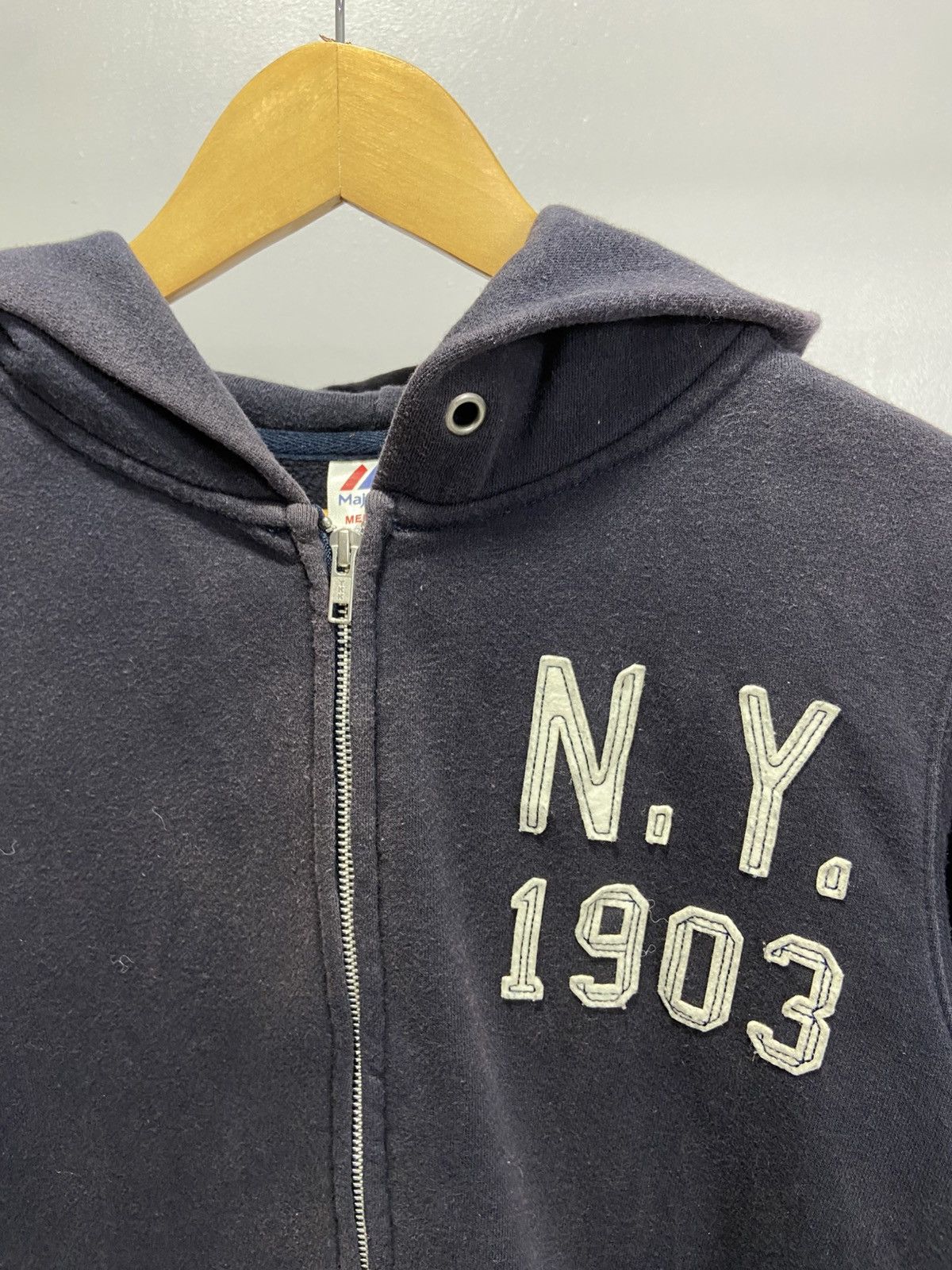 Thrashed faded Vintage Majestic N.Y hoodie