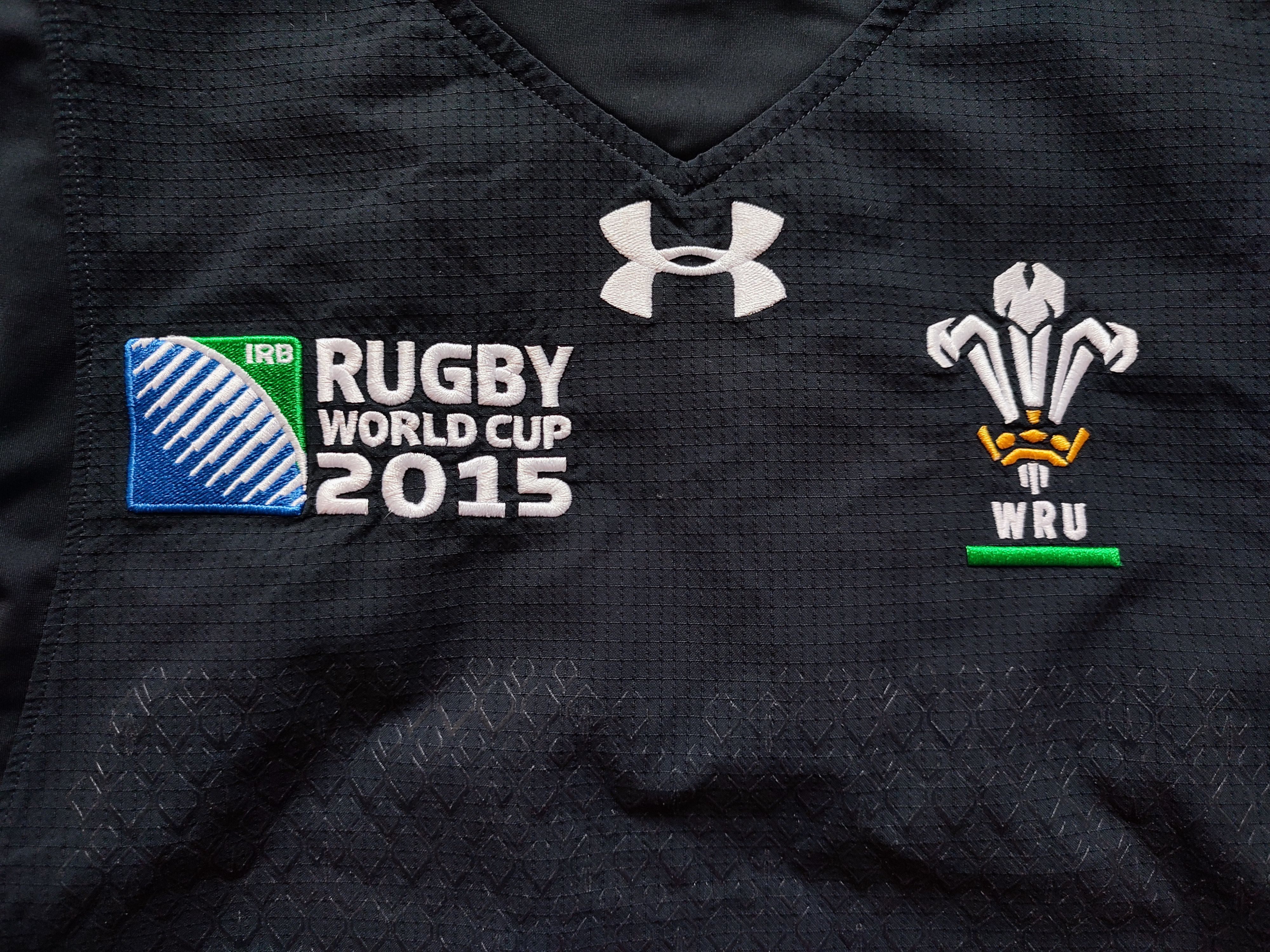 Under Armour Wales WRU Rugby World Cup 2015 Under Armour Jersey Shirt Size US M / EU 48-50 / 2 - 6 Thumbnail