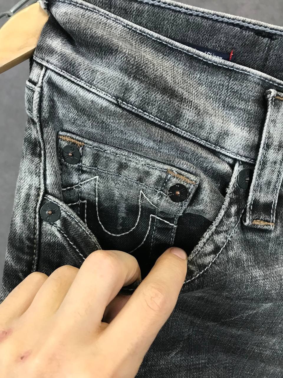 True Religion True Religion Japanese distressed denim jeans Size US 30 / EU 46 - 4 Thumbnail
