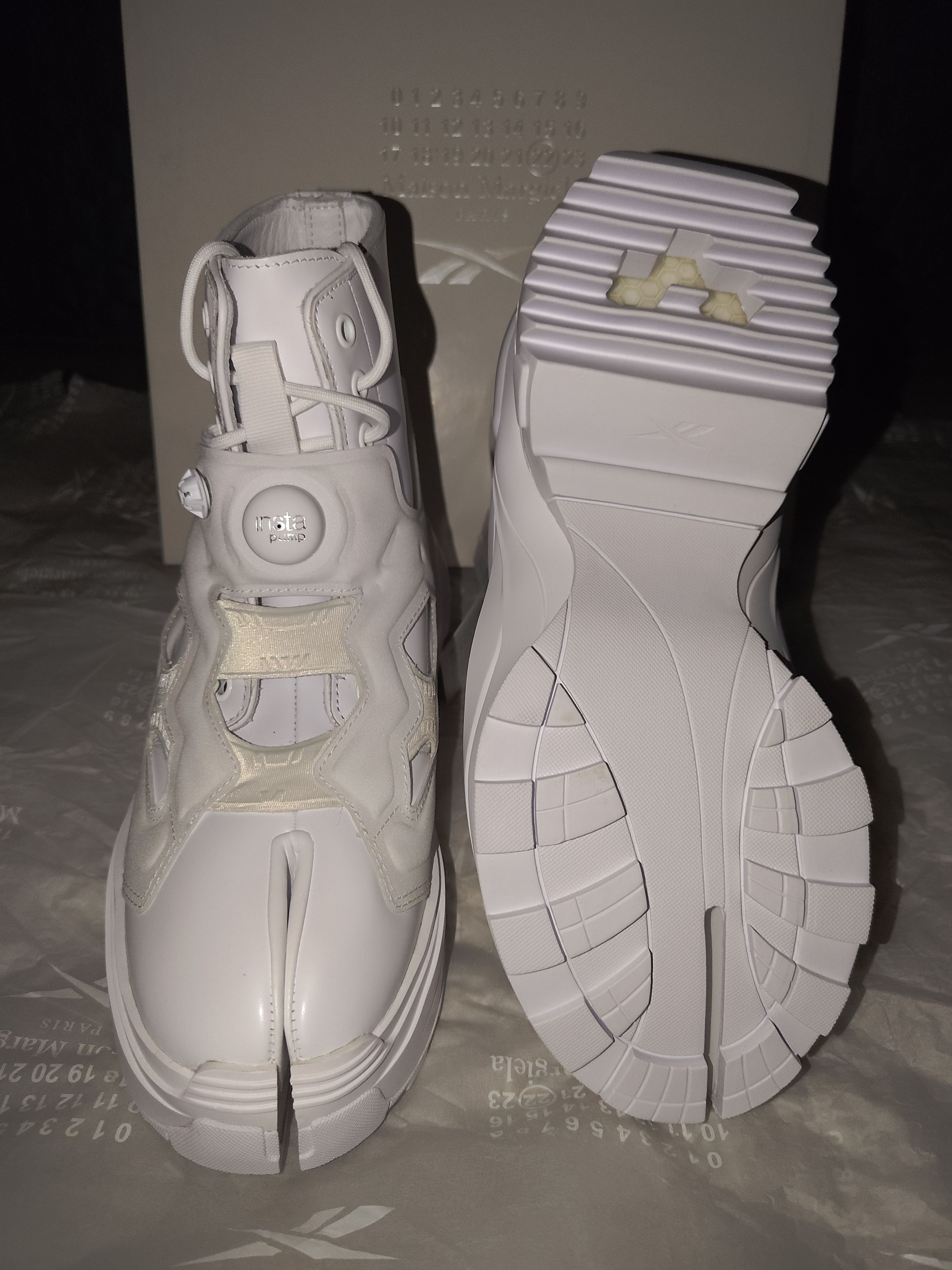 Maison Margiela × Reebok Maison Margiela x Reebok Instapump Fury Tabi 'White' Size US 8 / EU 41 - 4 Thumbnail