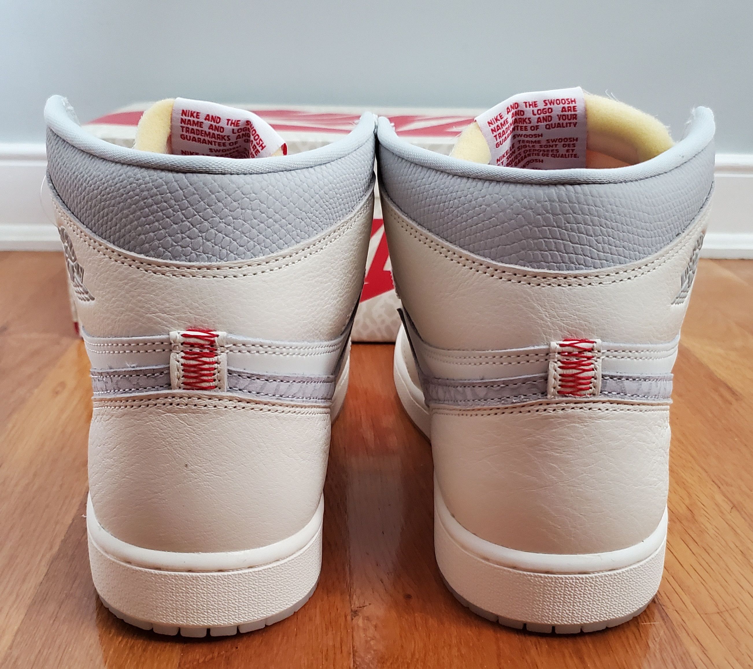 Jordan Brand Nike Air Jordan 1 High OG Size US 12 / EU 45 - 4 Thumbnail