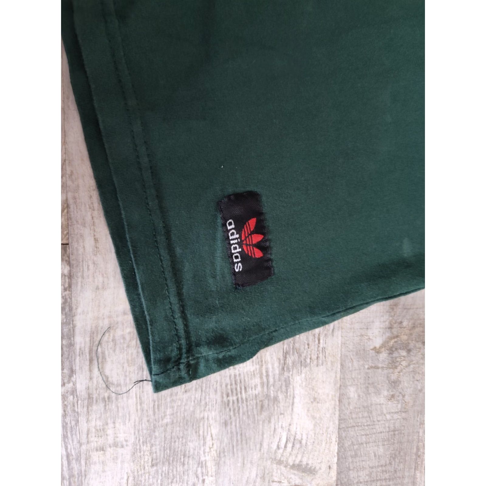 Adidas VINTAGE Adidas T-Shirt Unisex Adult Medium Green 90s Y2K Embroidered Sports Size US M / EU 48-50 / 2 - 3 Thumbnail