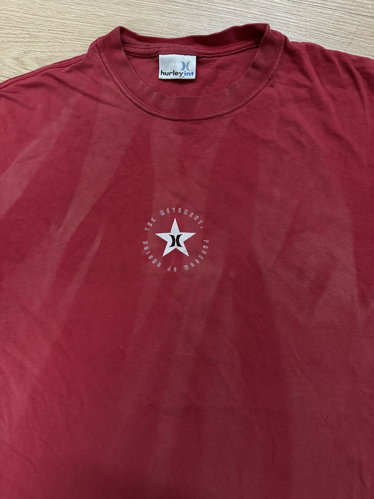 Hurley × Vintage Rare Beautiful Sun Faded Vintage Hurley The Movement Tee Size US XL / EU 56 / 4 - 3 Thumbnail
