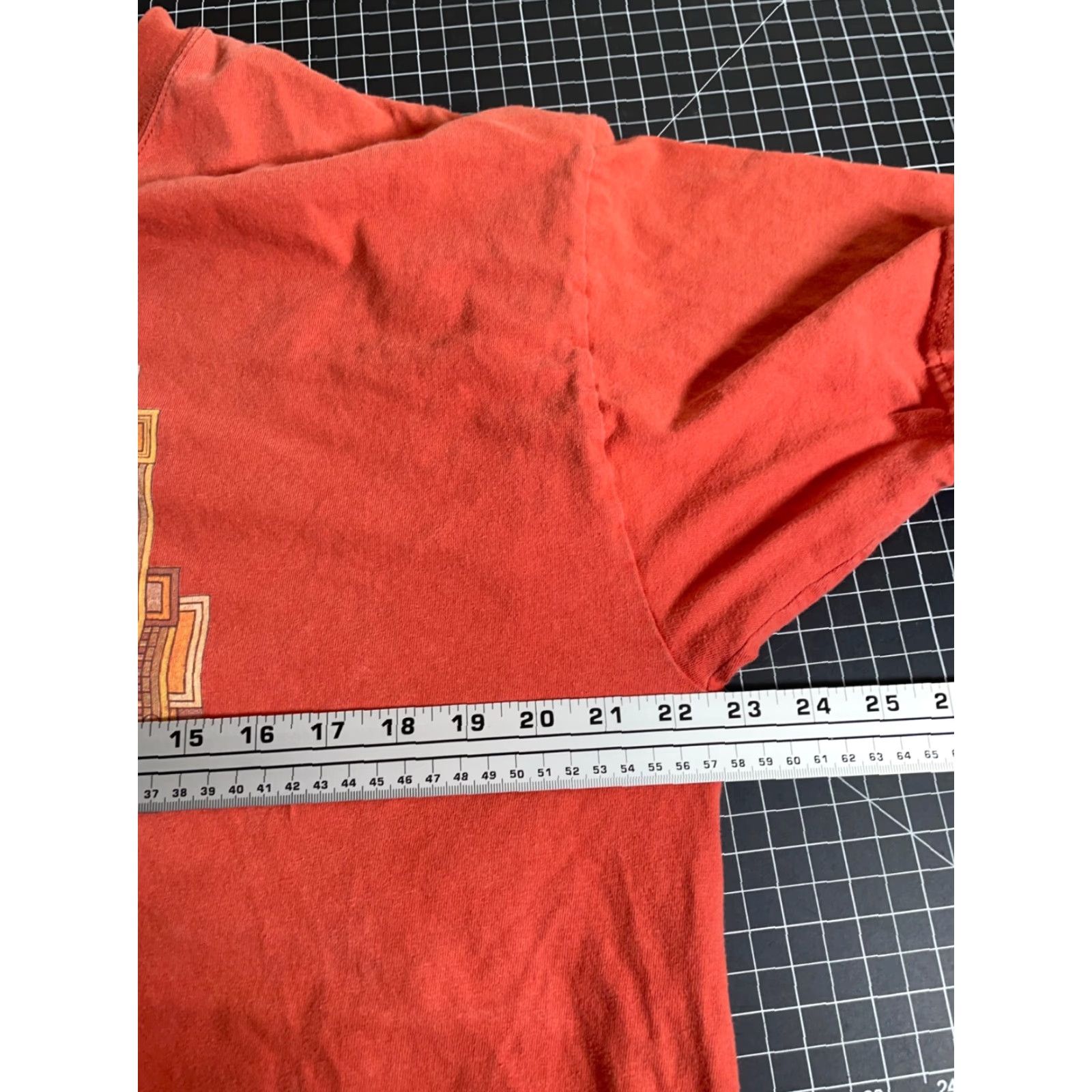 VINTAGE Frank Lloyd Wright T-Shirt Adult XL Orange Modern Architecture 2003 Graphic Print Art Mens