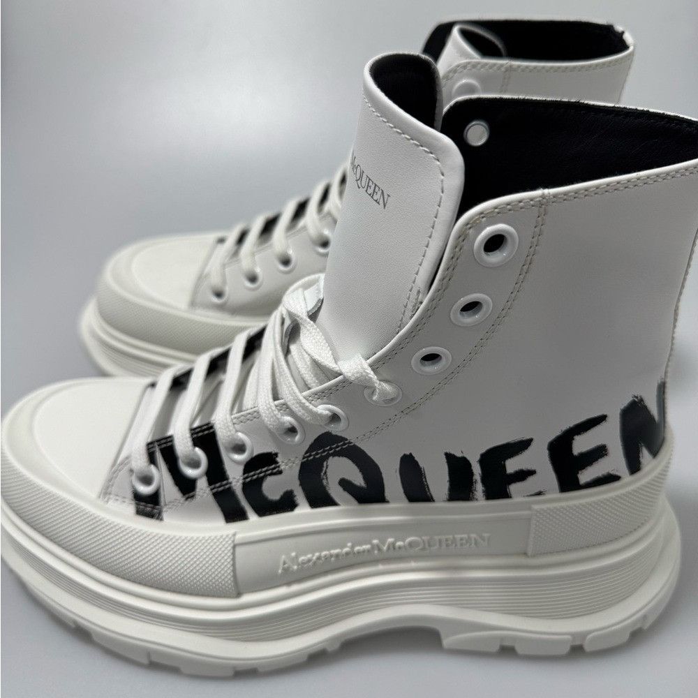 Alexander McQueen Alexander McQueen Tread Slick Graffiti High-Top Sneakers Whi Size US 7.5 / EU 40-41 - 4 Thumbnail