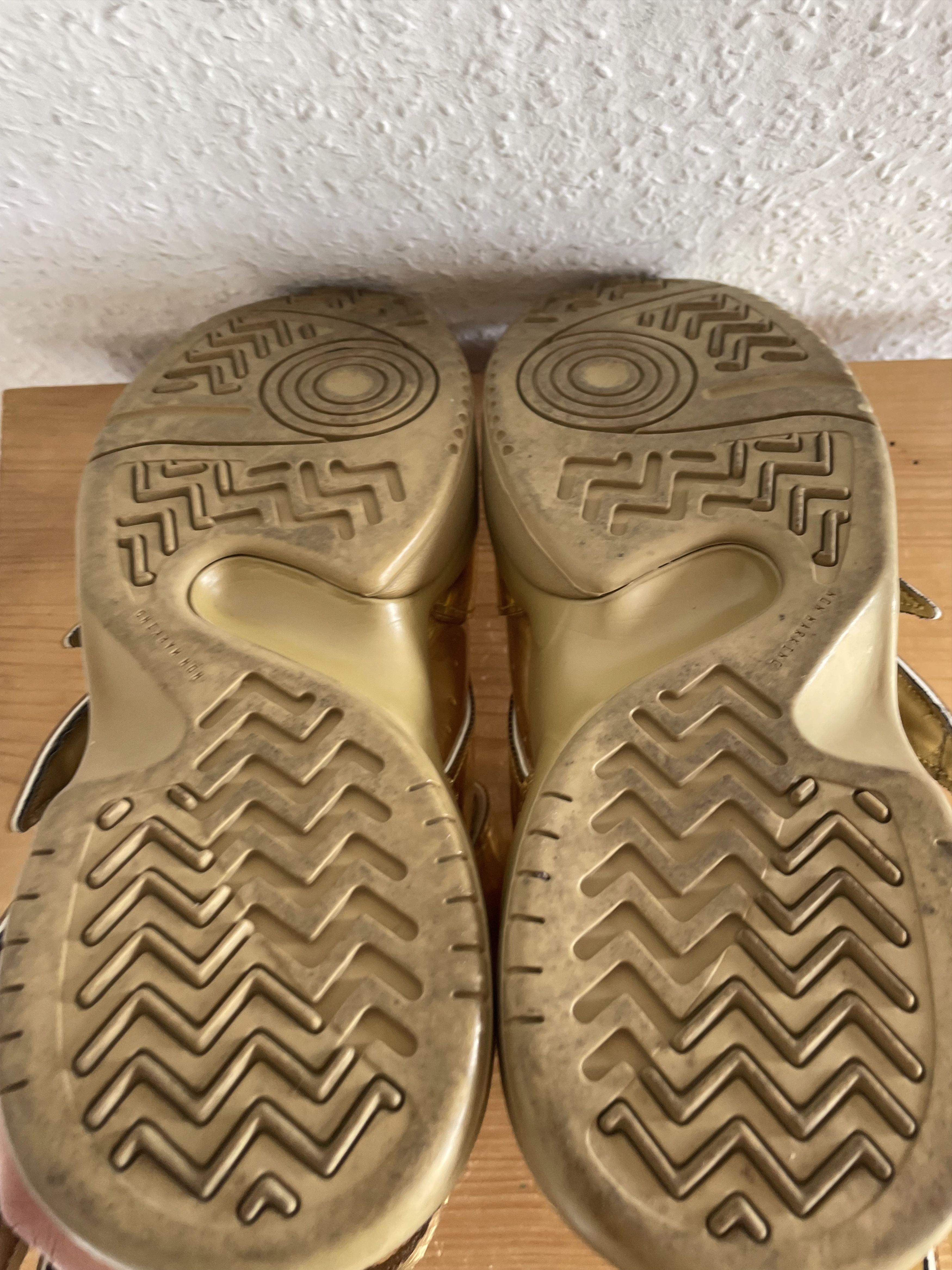 Adidas × Jeremy Scott Wings 3.0 Gold Metallic Size US 8 / EU 41 - 13 Thumbnail