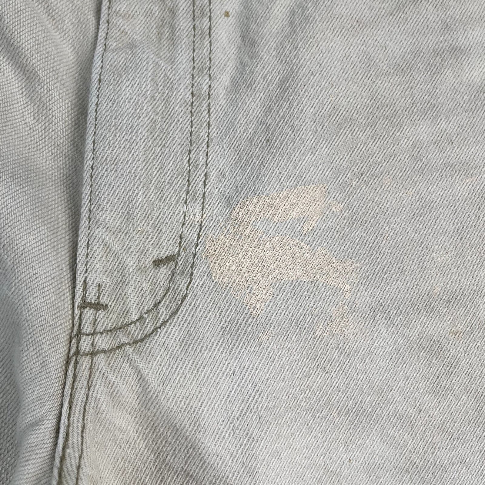 Levi's Vintage Levis 550 Jeans Mens Cream Denim Relaxed Fit Size US 32 / EU 48 - 9 Thumbnail
