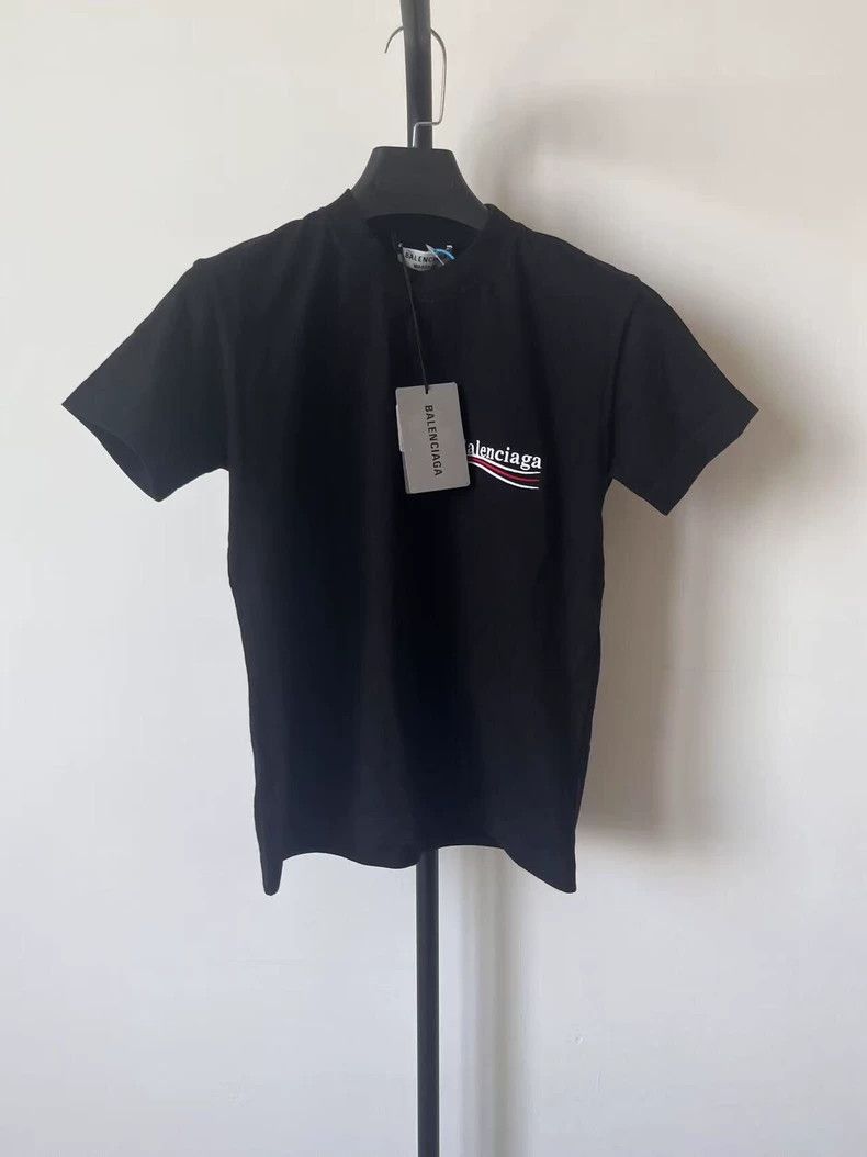 Balenciaga Balenciaga Letter Logo Print Short Sleeve Regular T-Shirt Size US S / EU 44-46 / 1 - 1 Thumbnail