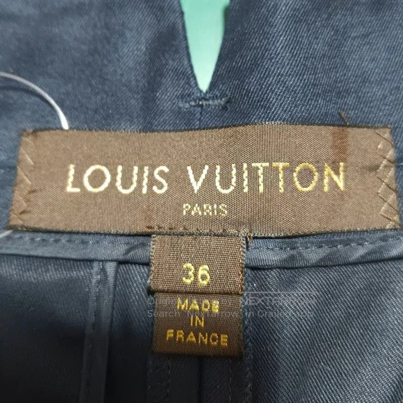 Louis Vuitton Louis Vuitton Navy Cotton Buttoned Shorts. Size US 36 / EU 52 - 5 Thumbnail