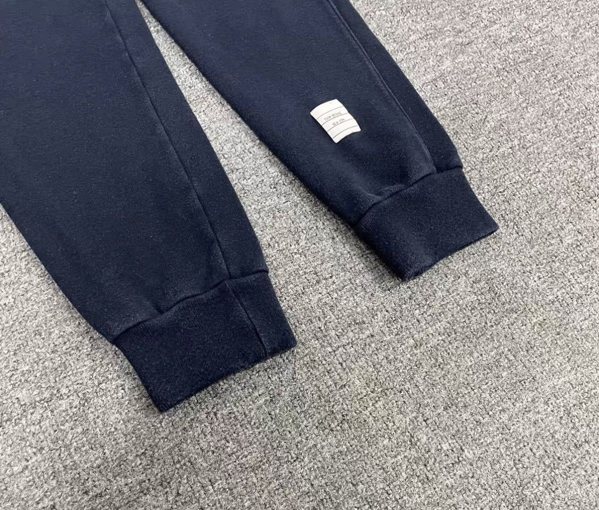 Thom Browne Thom Browne Four-Stripe Sweatpants J16 Size US 38 / EU 54 - 2 Thumbnail