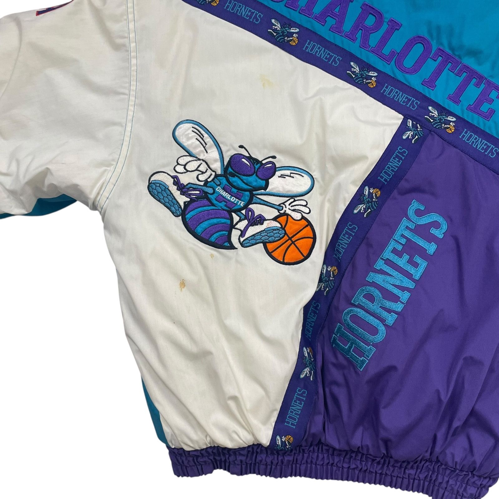 NBA × Pro Player × Vintage 90s CHARLOTTE HORNETS PRO PLAYER PUFFER JACKET HOODIE Size XL / US 12-14 / IT 48-50 - 11 Thumbnail