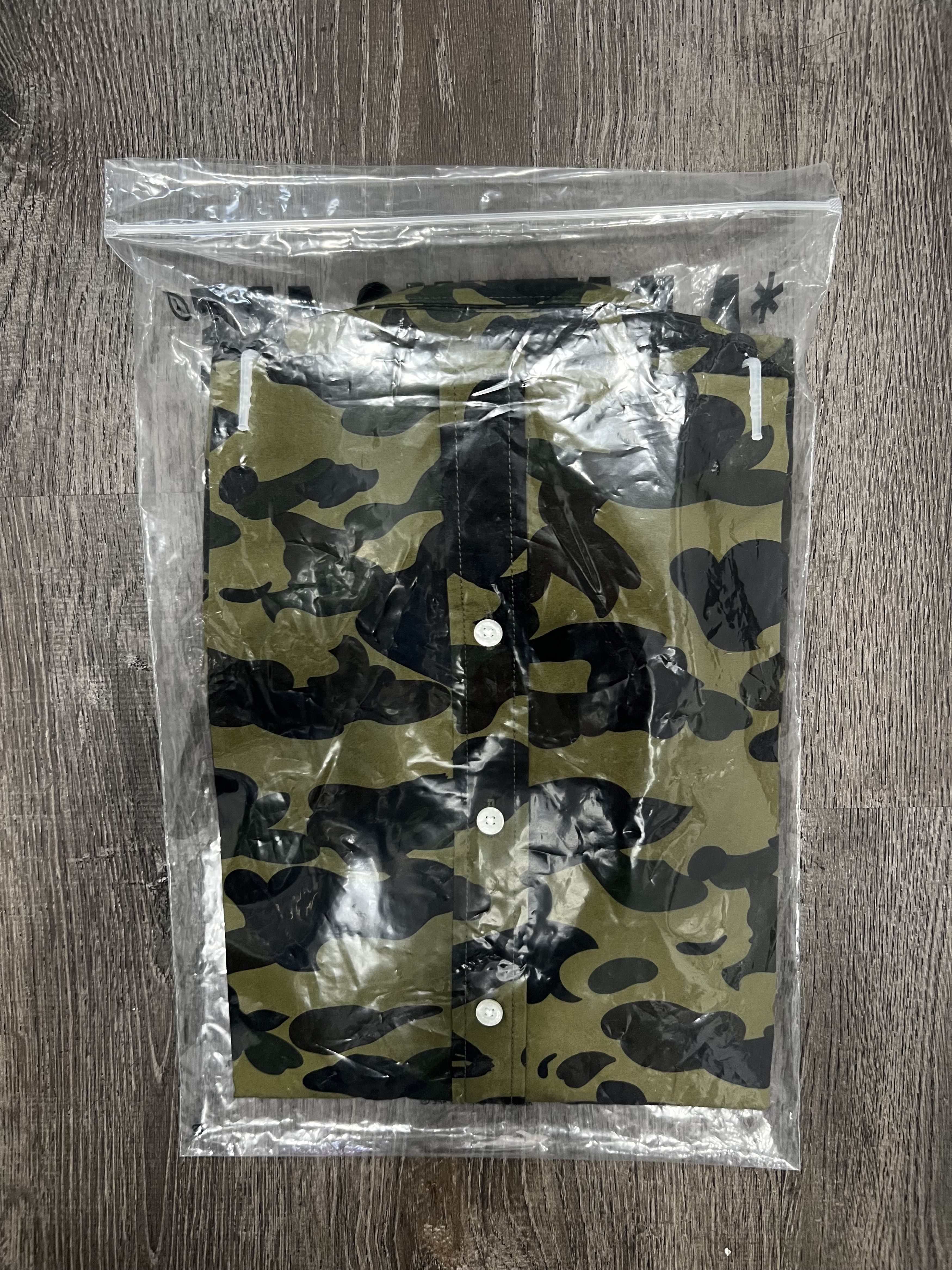 Bape Bape 1st camo BD L/S Button Up Tee Sz L New Size US L / EU 52-54 / 3 - 13 Thumbnail