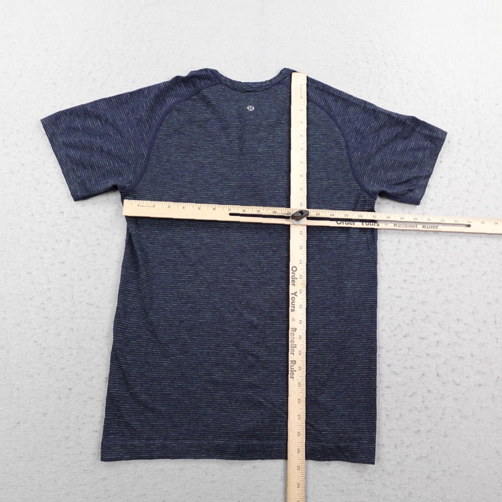 Lululemon Lululemon Shirt Mens Small Blue Stripes Henley Performance Vent Tech Size US S / EU 44-46 / 1 - 5 Thumbnail