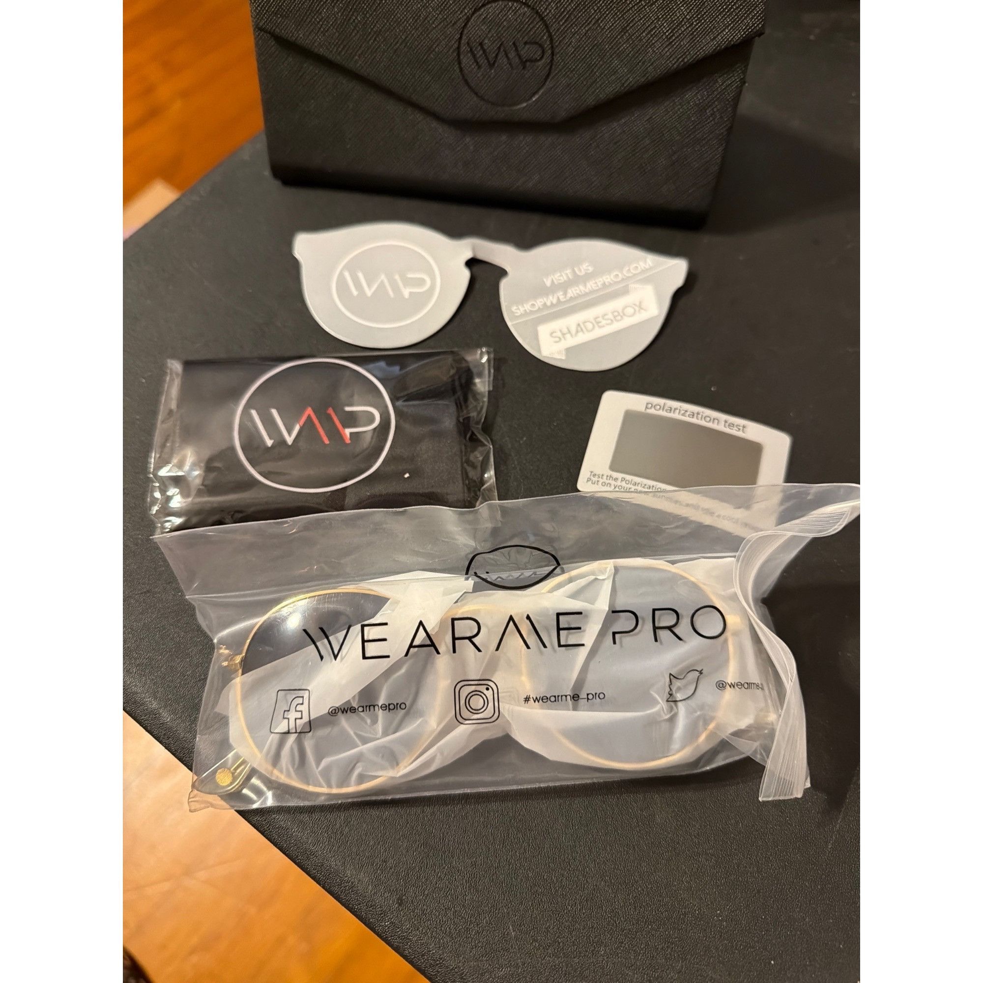 Other Wearme Pro Polarized Round Sunglasses Gold Frame Black Lens Size ONE SIZE - 1 Thumbnail