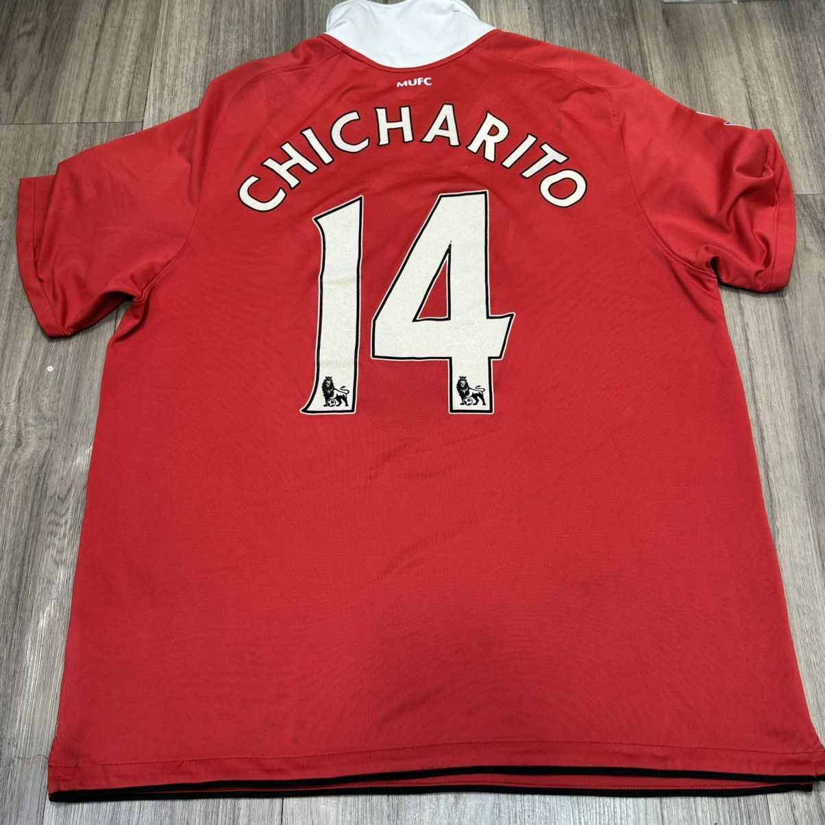 Vintage Manchester United 10/11 home shirt #14 chicharito Size US XL / EU 56 / 4 - 2 Thumbnail