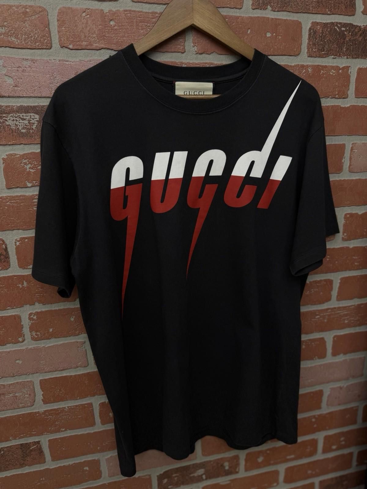 Gucci Gucci Graphic T Shirt Red White Lightning Bolt Black Medium Size US M / EU 48-50 / 2 - 5 Thumbnail