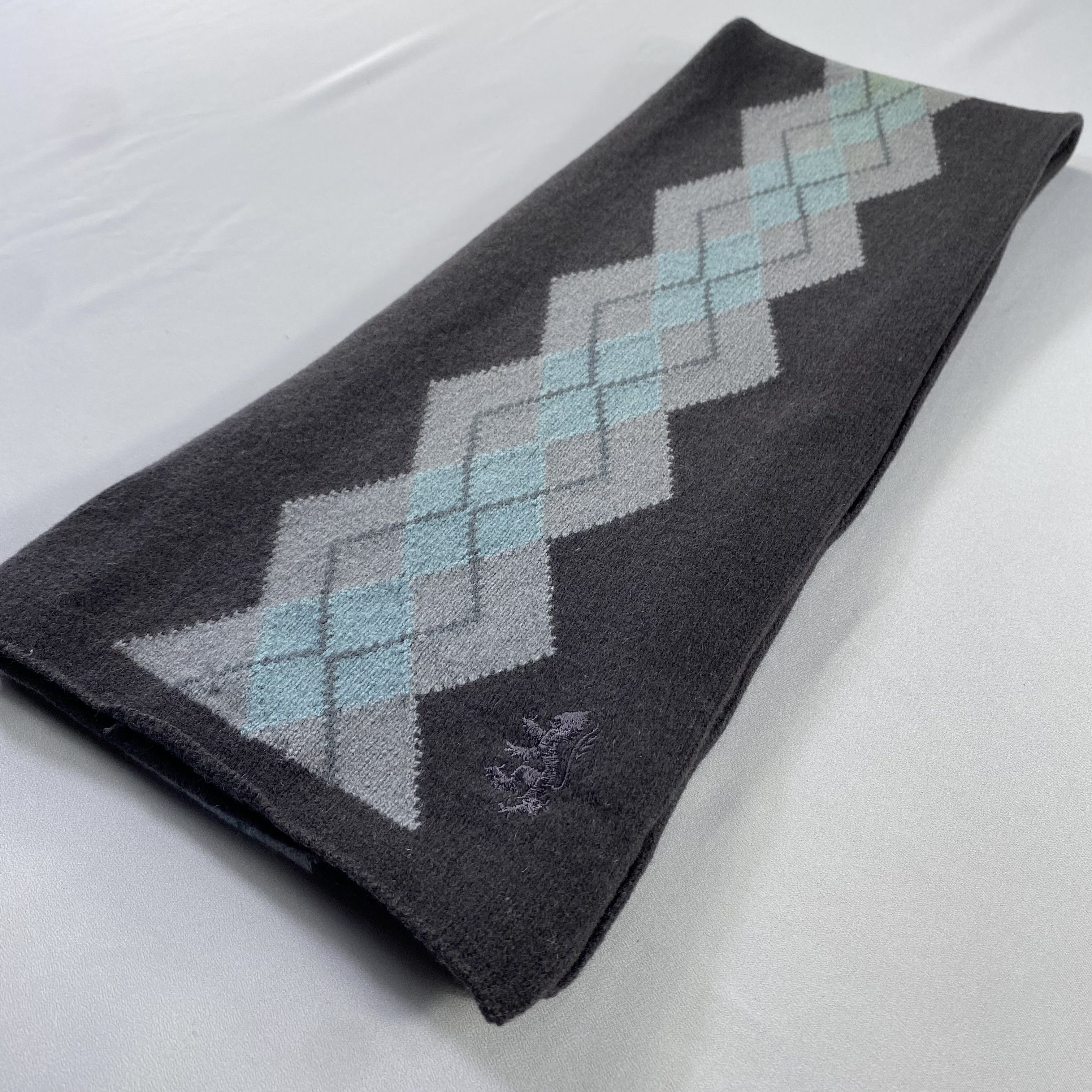 Pringle Of Scotland Scarf / Muffler / Neckwear