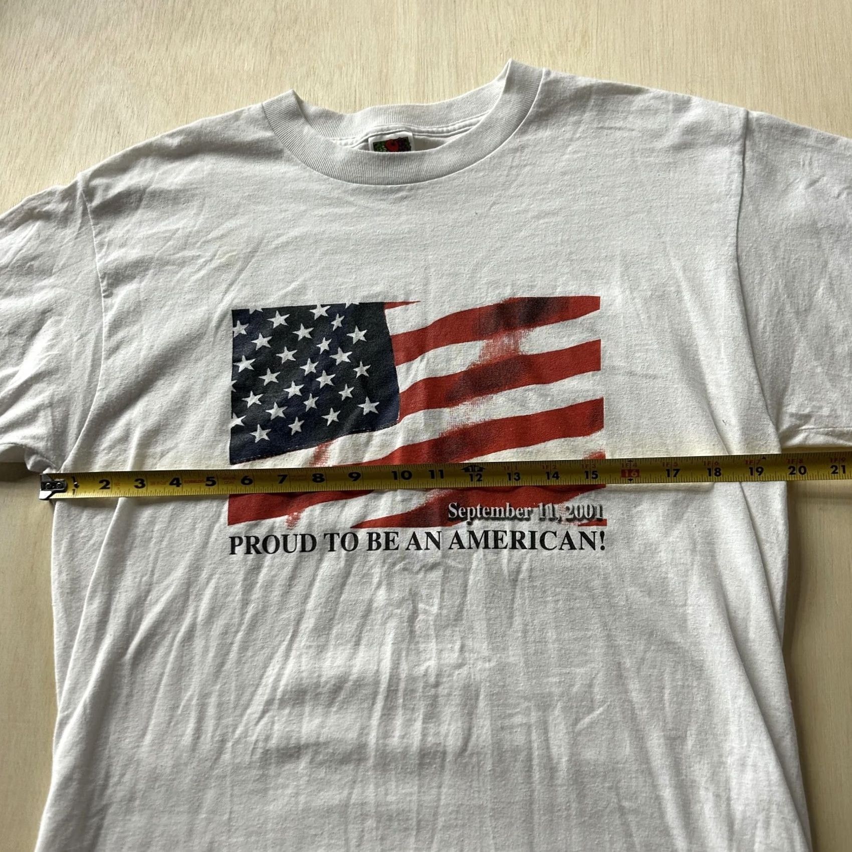 Fruit Of The Loom VINTAGE Fruit Of The Loom Shirt Mens Large White Proud American Flag Tee Size US L / EU 52-54 / 3 - 6 Thumbnail