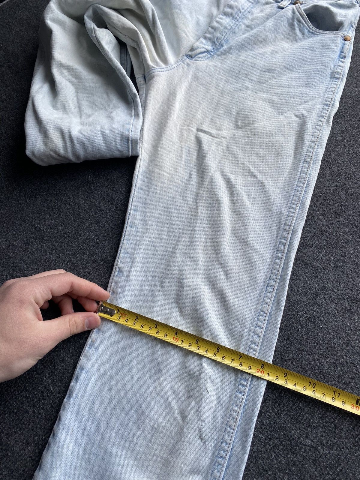 Wrangler 🔥Wrangler Vntg 80s Stone light blue washed distressed jeans Size 28" / US 6 / IT 42 - 13 Thumbnail