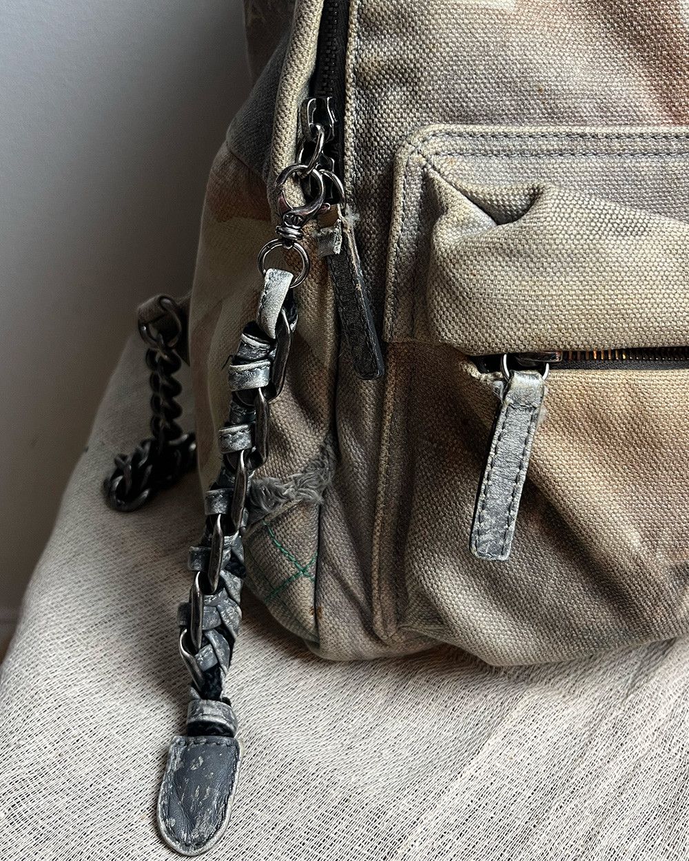 Chanel Chanel S/S 14 Graffiti Runway Backpack By Karl Lagerfeld Size ONE SIZE - 4 Thumbnail