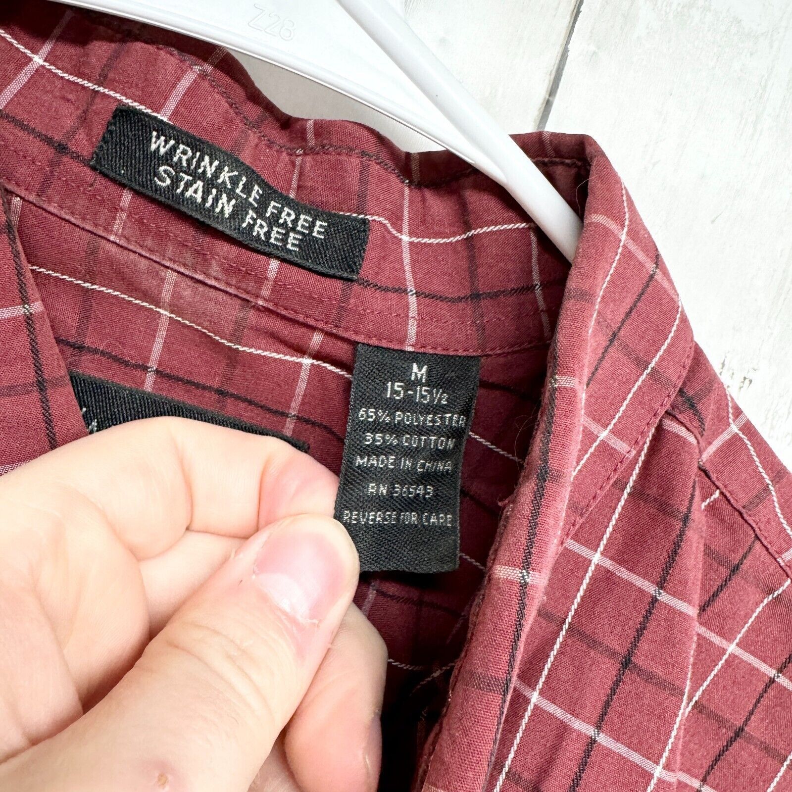 Van Heusen Van Heusen Shirt M 15-15.5 Plaid Long Sleeve Wrinkle Free Size US M / EU 48-50 / 2 - 3 Thumbnail